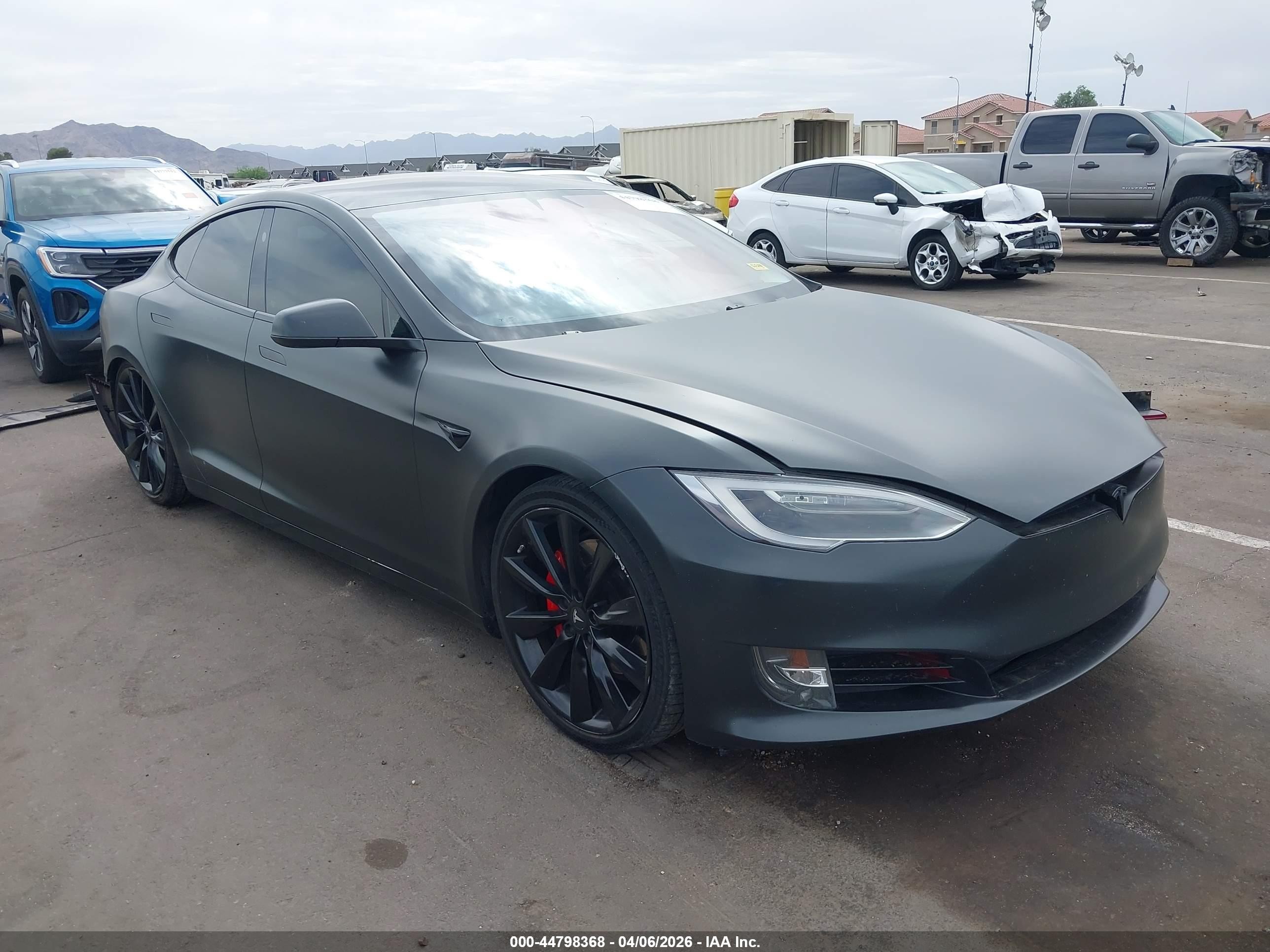 2017 Tesla Model S 100D, VIN 5YJSA1E28HF192366 — Rear end