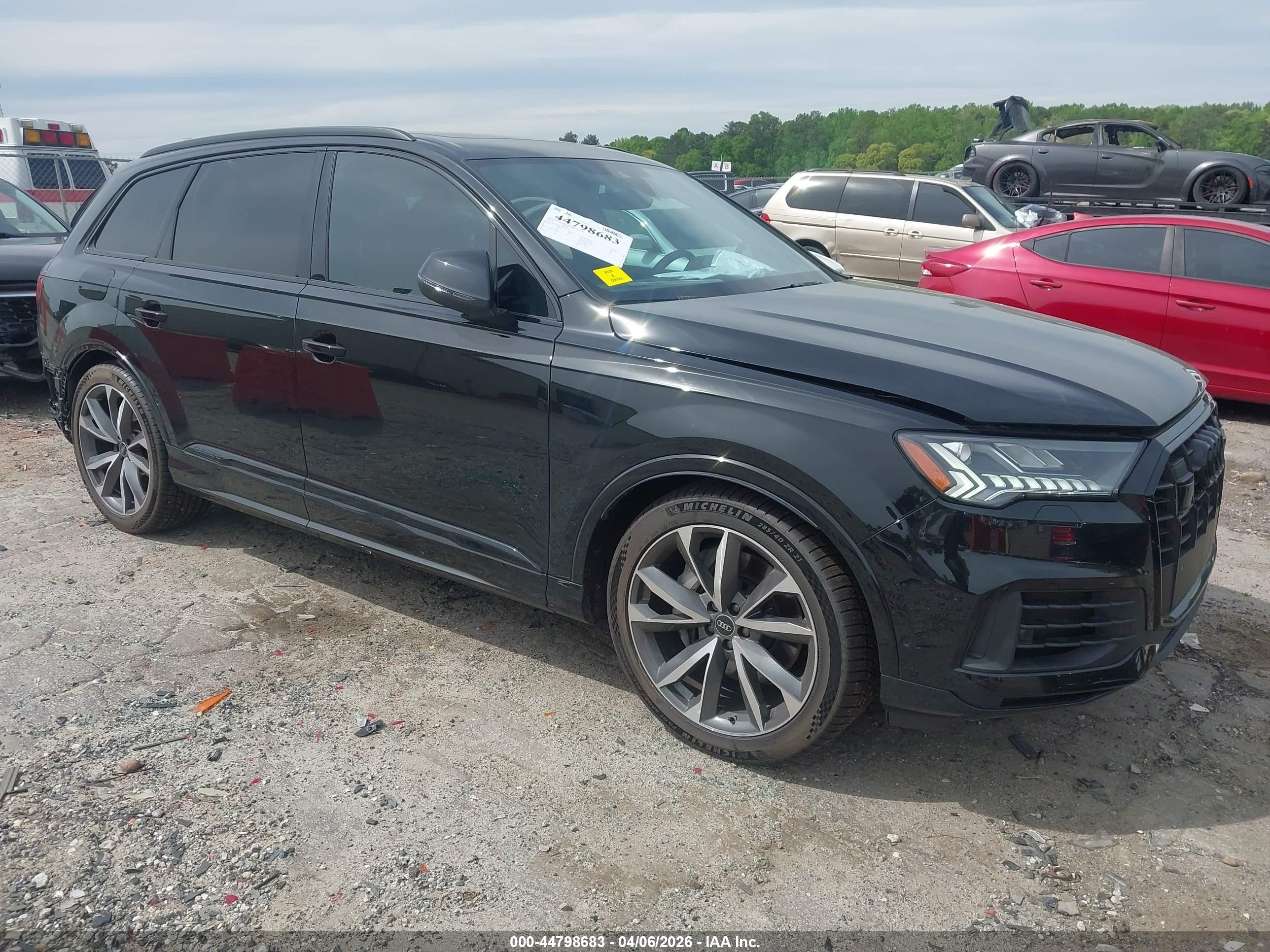2023 Audi Q7 Prestige, VIN WA1VXBF75PD022333 — Rear end