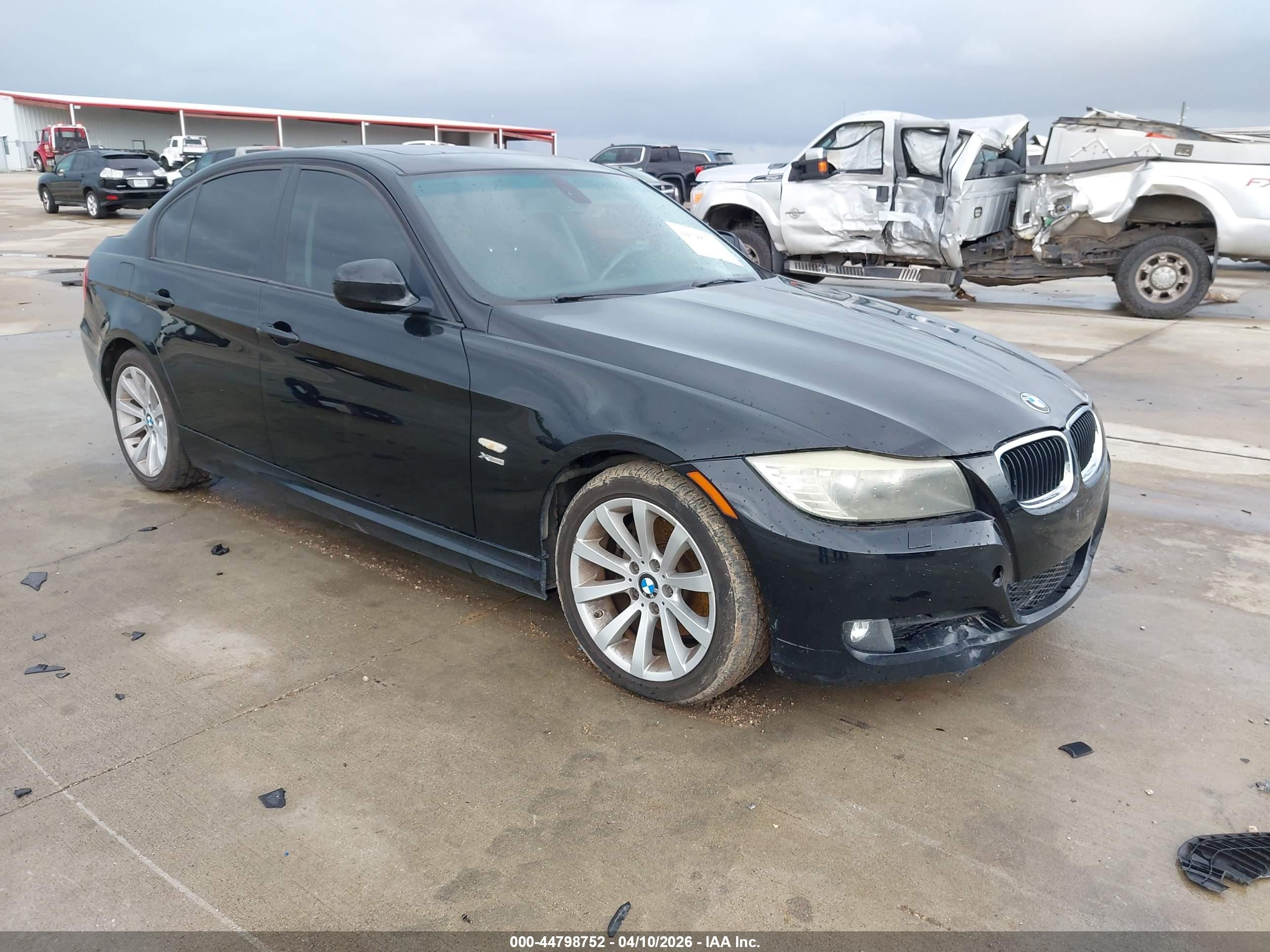 2011 BMW 3 Series 328i xDrive, VIN WBAPK7C51BF086246 — Repossession