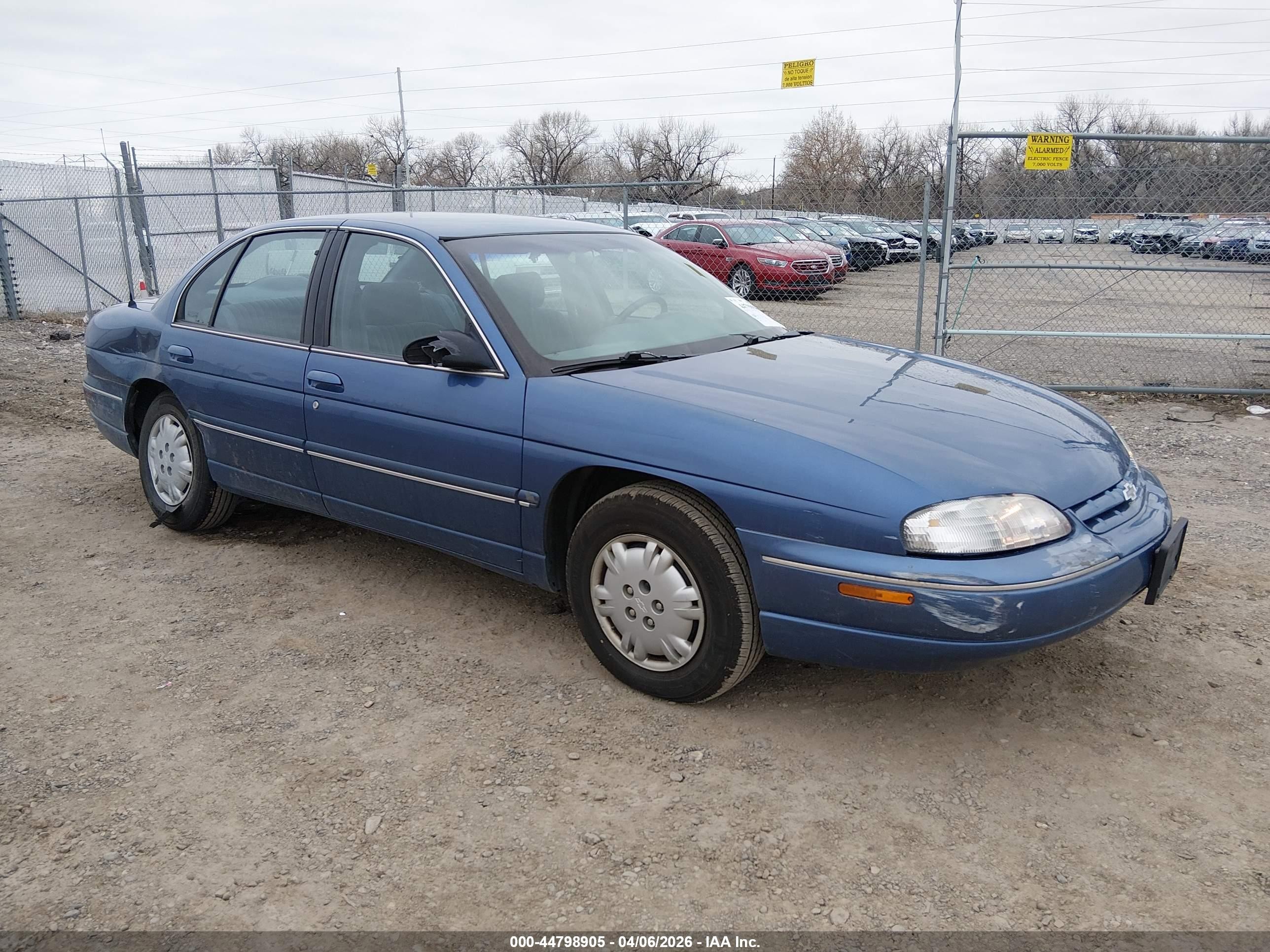 1998 Chevrolet Lumina, VIN 2G1WL52M0W1132633 — Side
