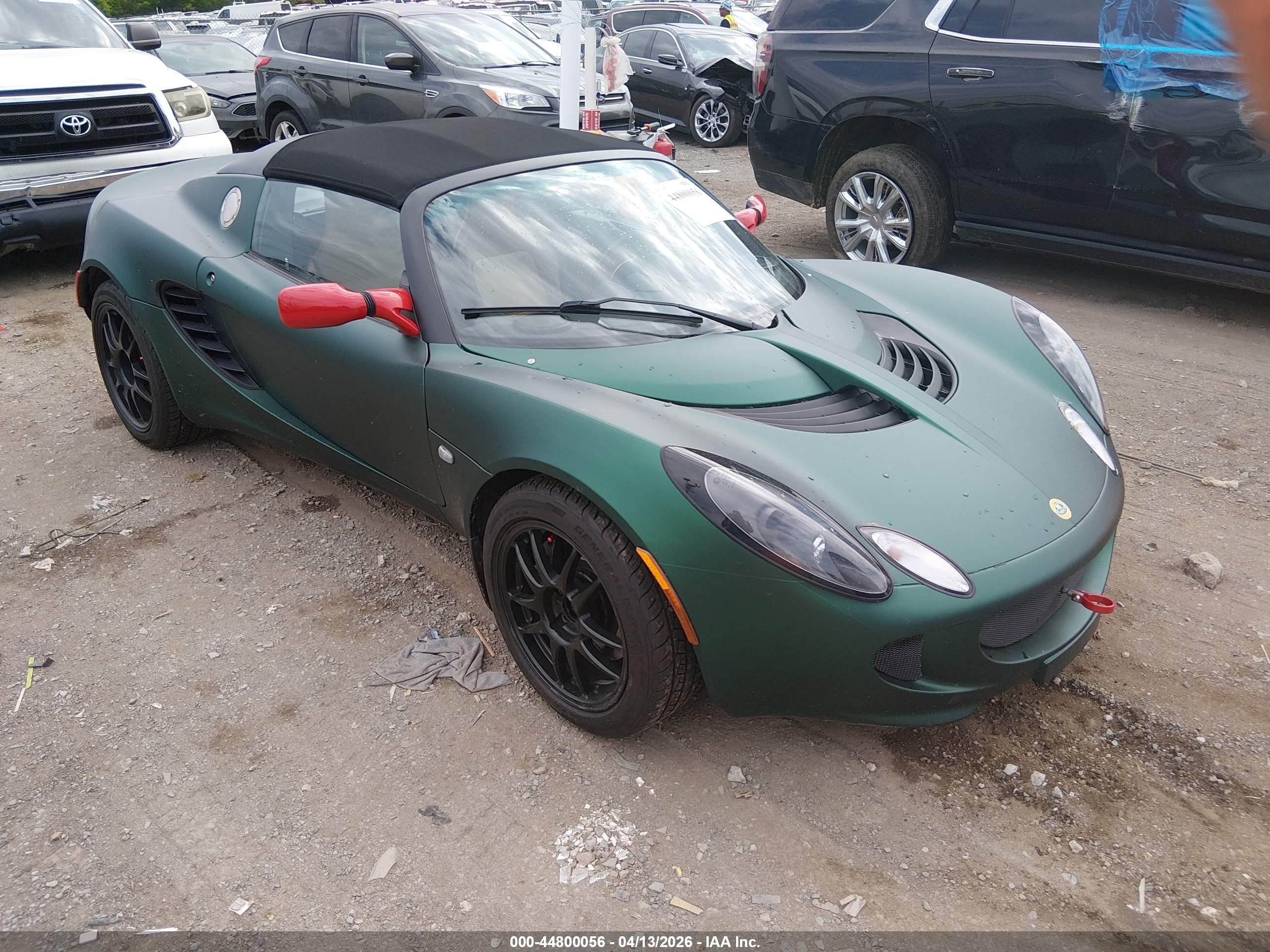 2005 Lotus Elise, VIN SCCPC11125HL31205 — Зад