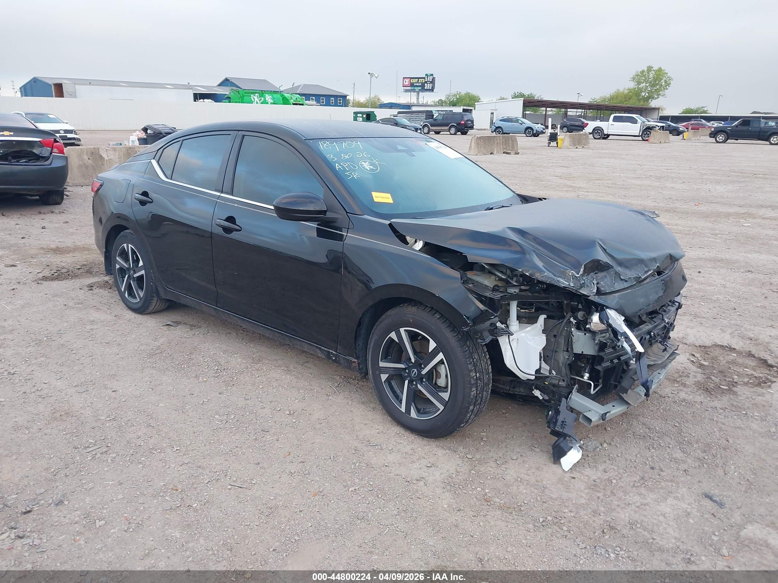 2024 Nissan Sentra SV, VIN 3N1AB8CV2RY254416 — Front end