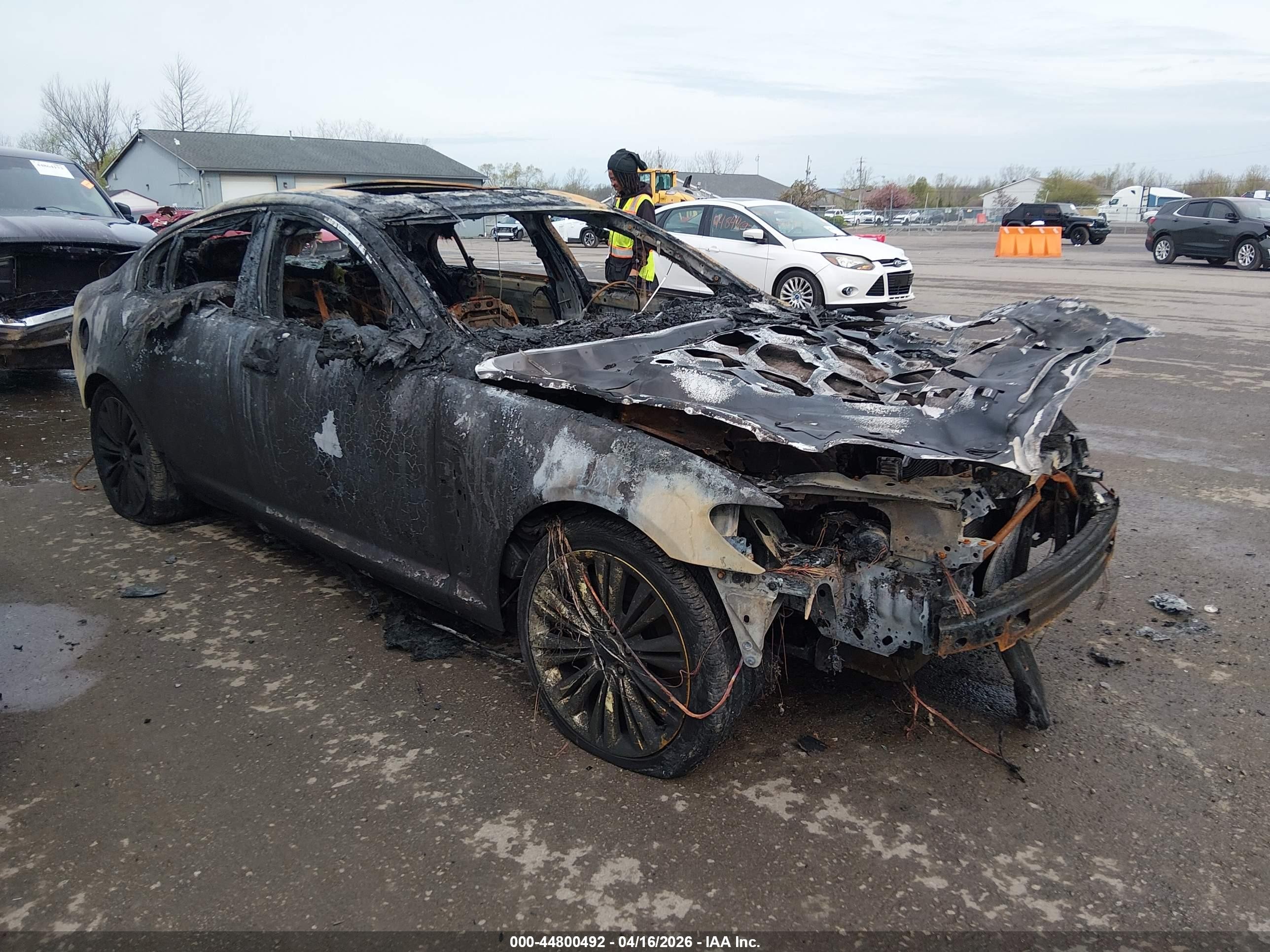 2011 Jaguar XF, VIN SAJWA0FBXBLS13668 — Пожар