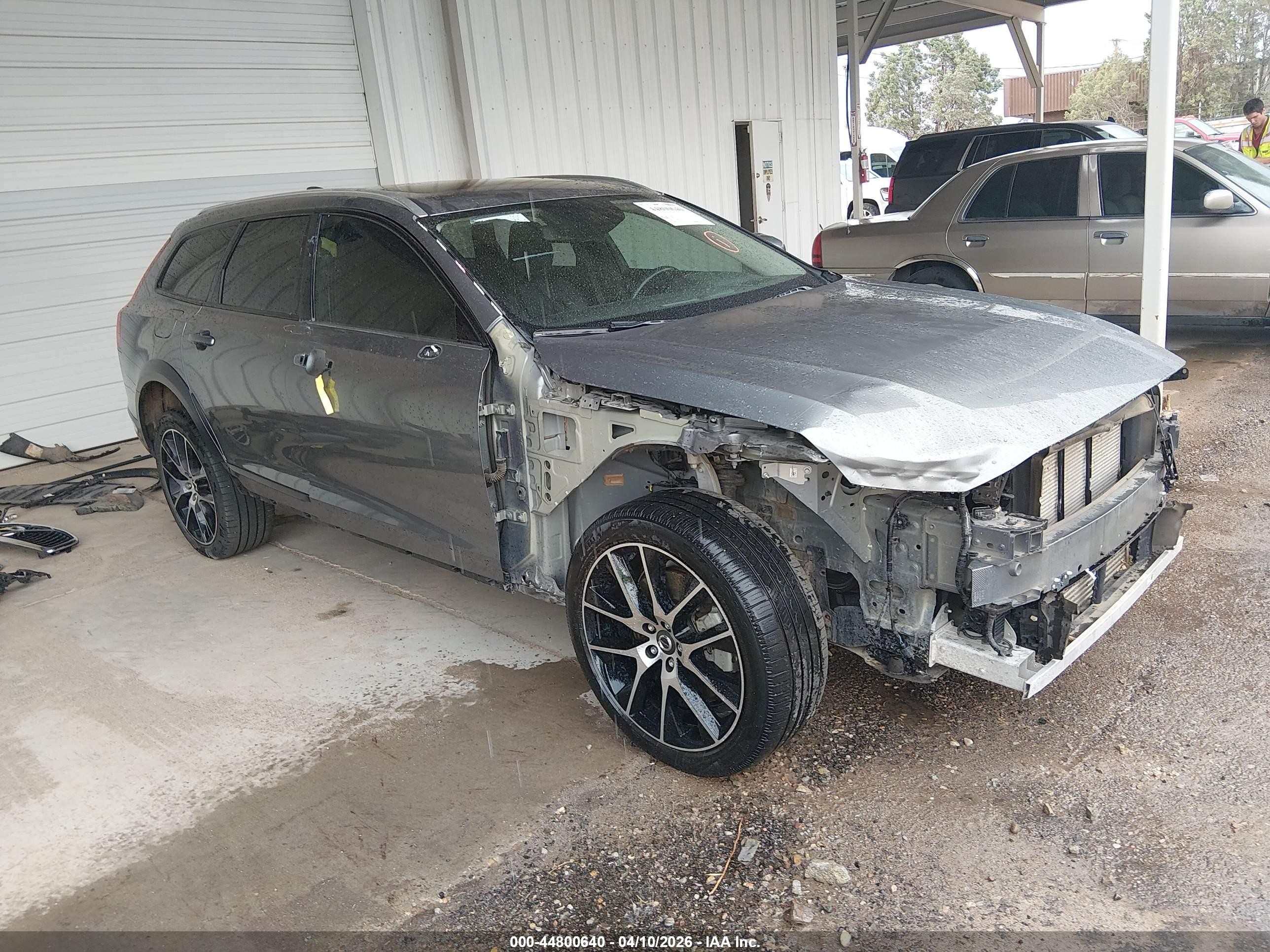 2019 Volvo V90, VIN YV4A22NL0K1079967 — Front end