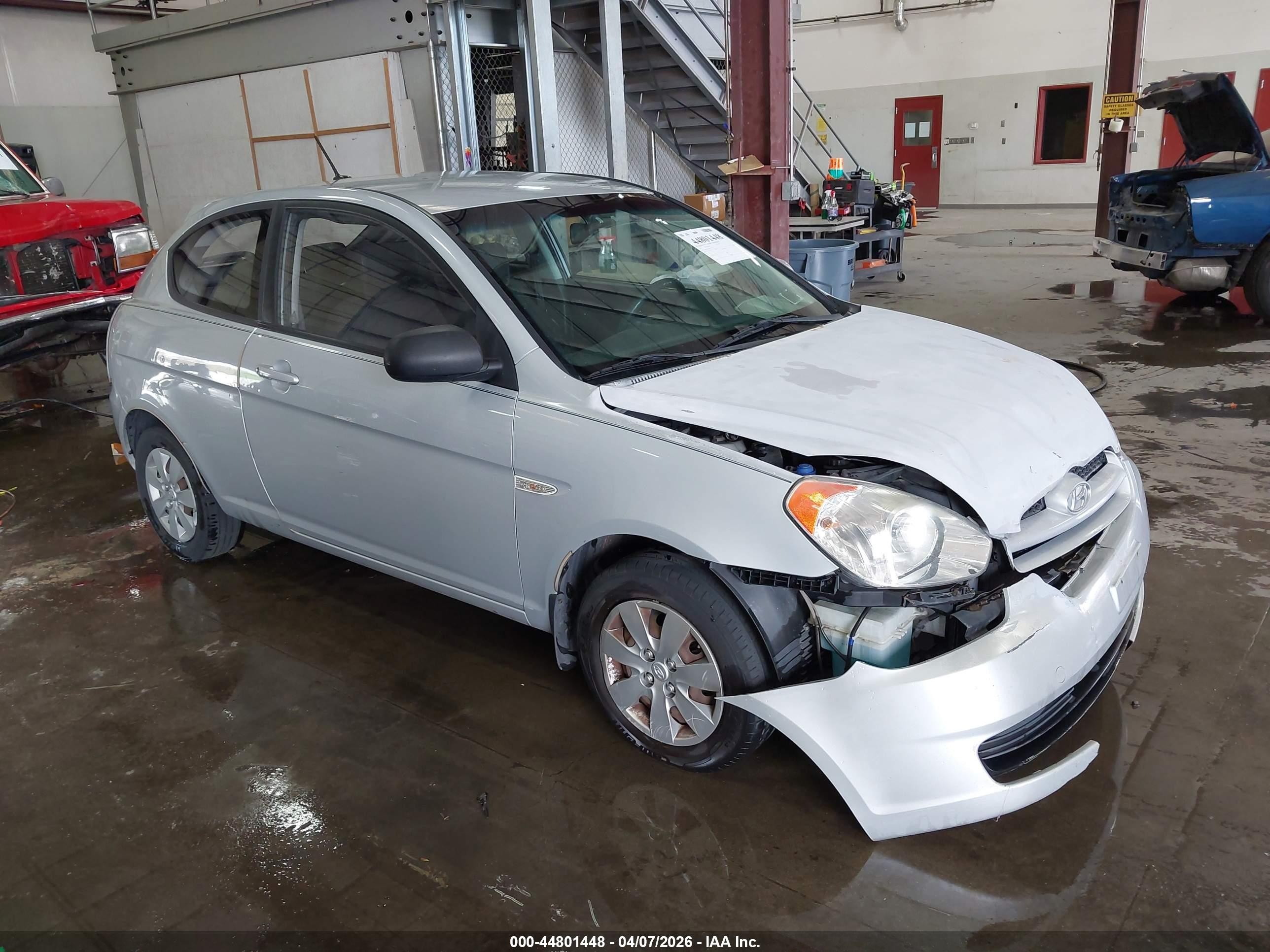2011 Hyundai Accent GS, VIN KMHCM3ACXBU201102 — Перед
