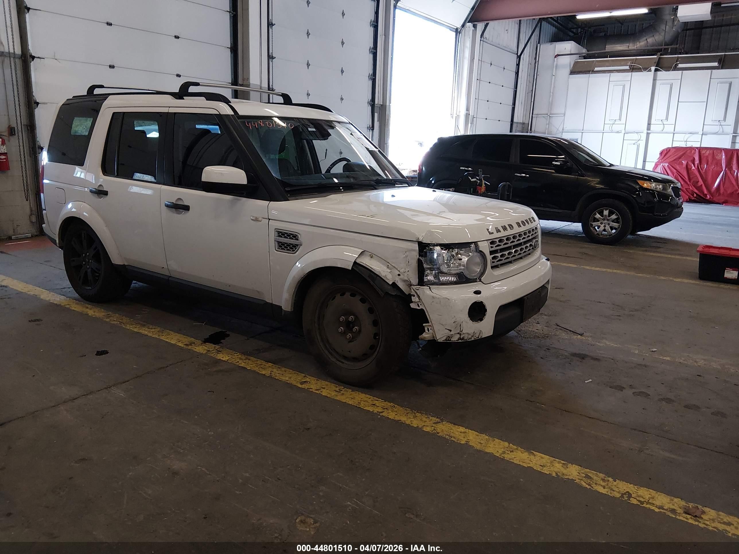 2012 Land Rover LR4, VIN SALAC2D48CA647659 — Front end