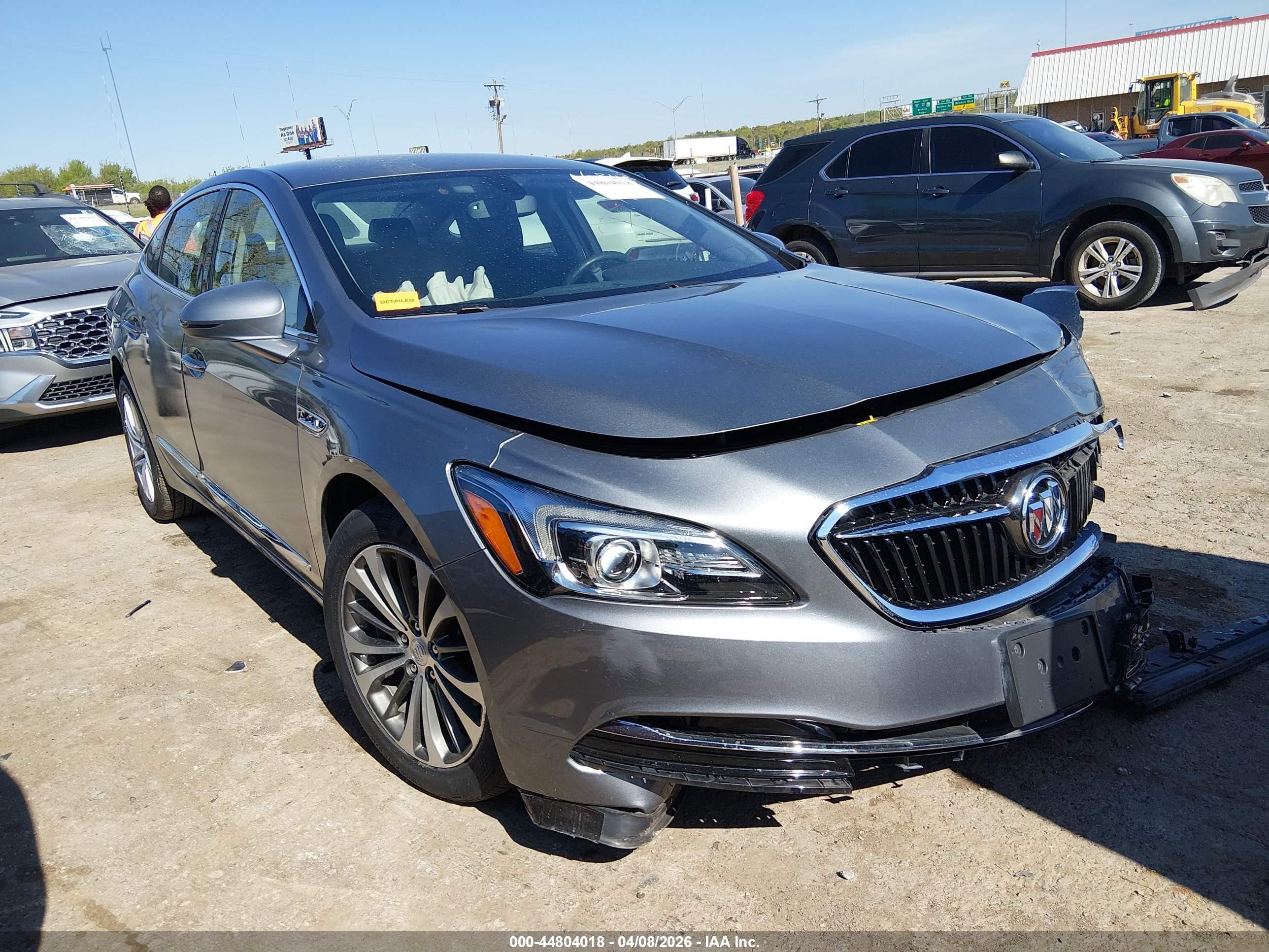 2019 Buick LaCrosse Essence, VIN 1G4ZP5SS0KU106843 — Перед