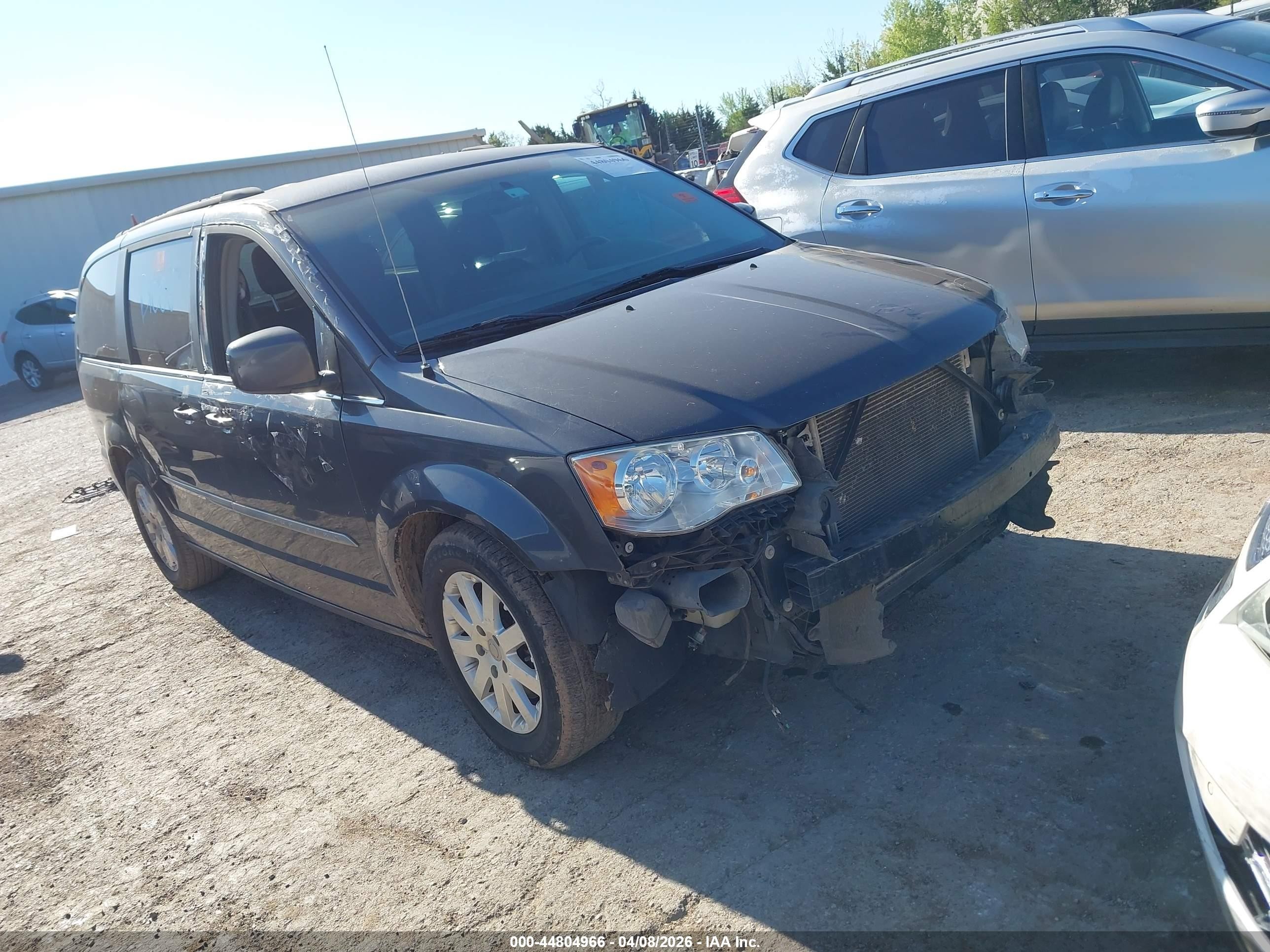 2016 Chrysler Town & Country Touring, VIN 2C4RC1BG1GR173167 — Biohazard / chemical