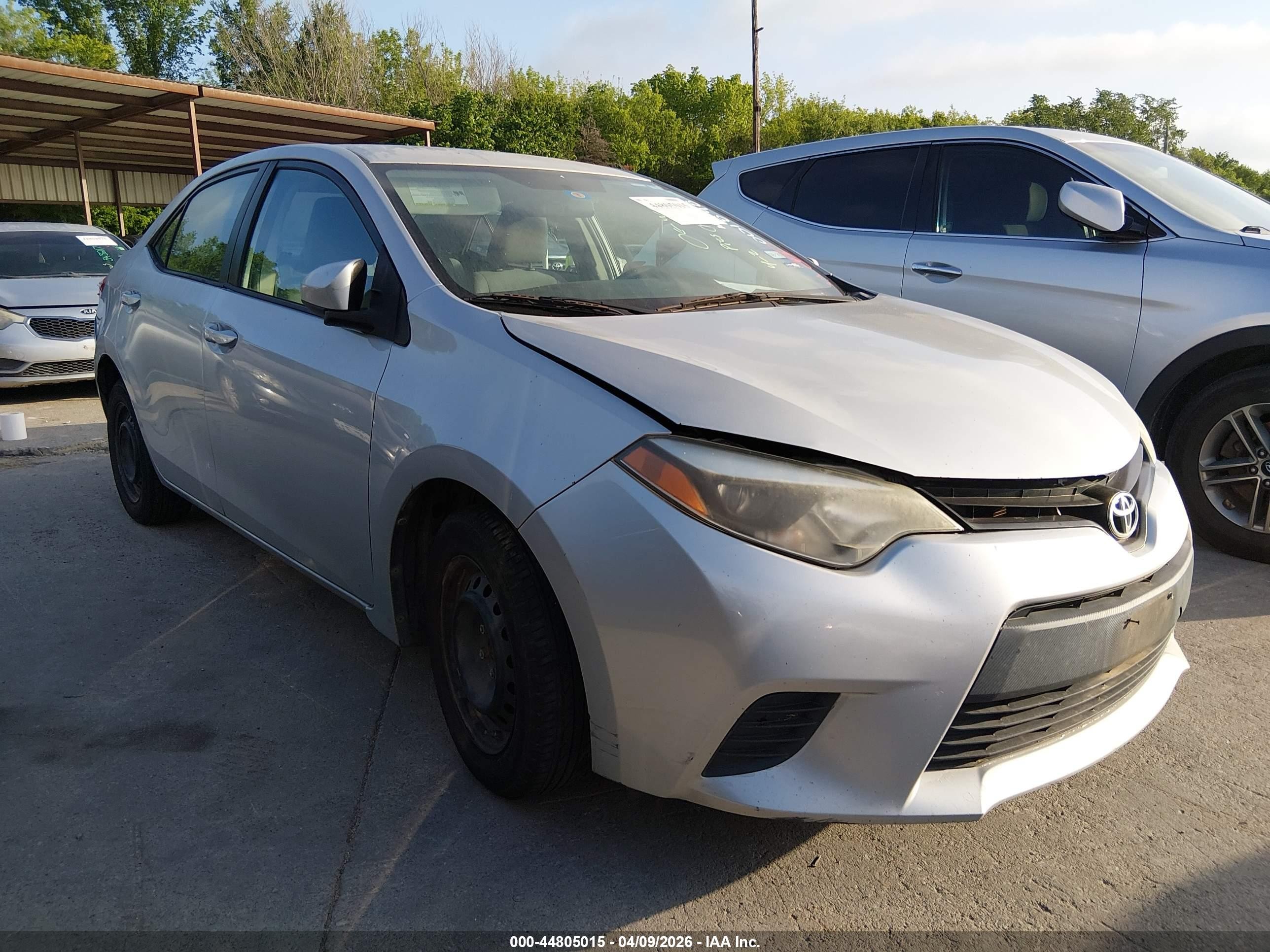 2014 Toyota Corolla LE, VIN 2T1BURHE3EC001898 — Side