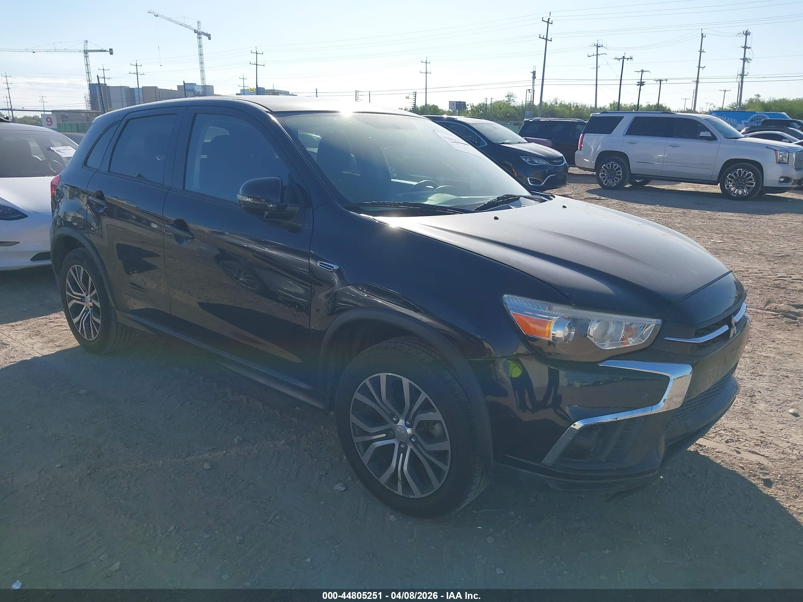 2018 Mitsubishi Outlander ES, VIN JA4AP3AU1JZ008375 — Repossession