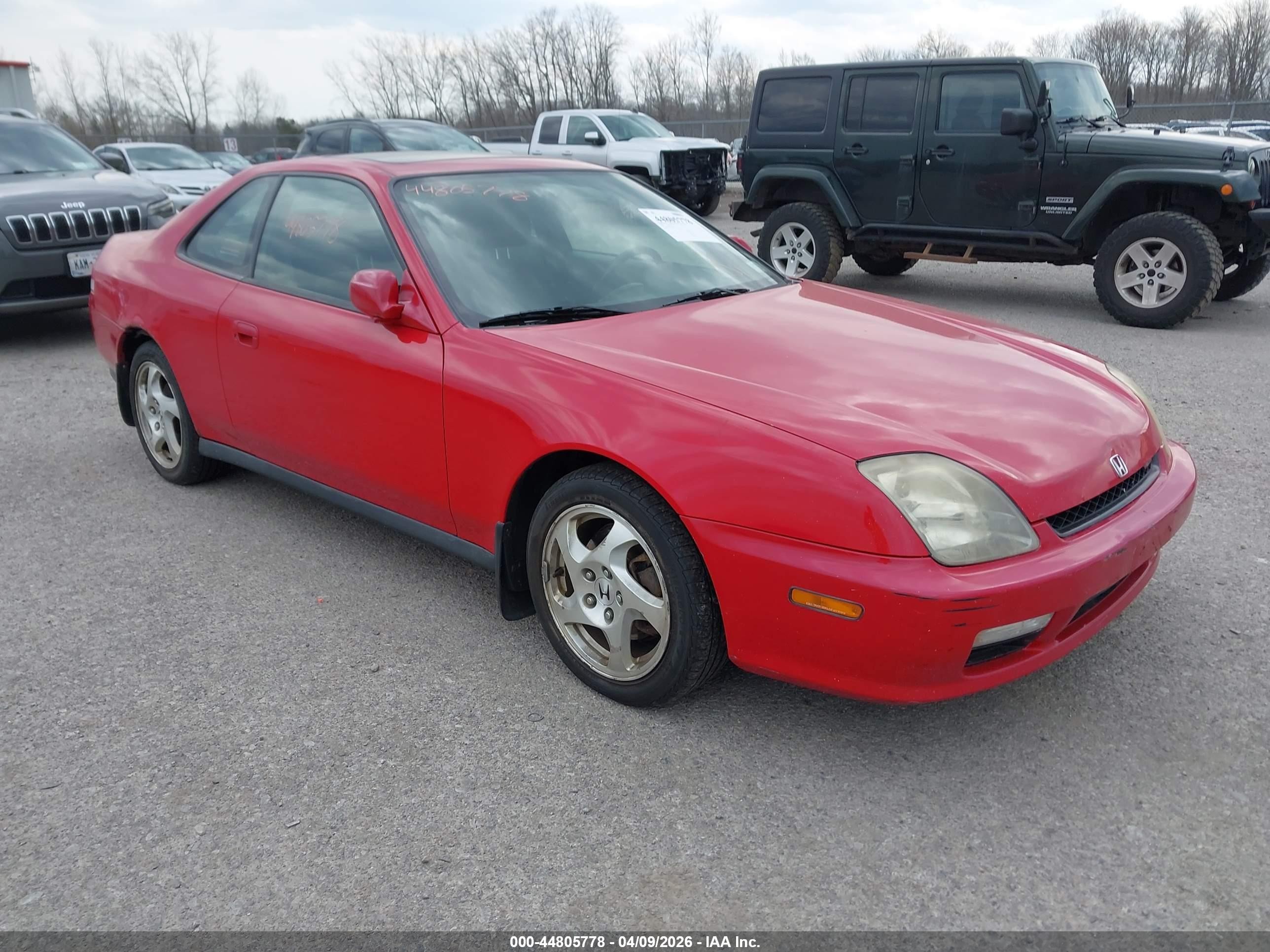 2000 Honda Prelude, VIN JHMBB6141YC008950 — Front end