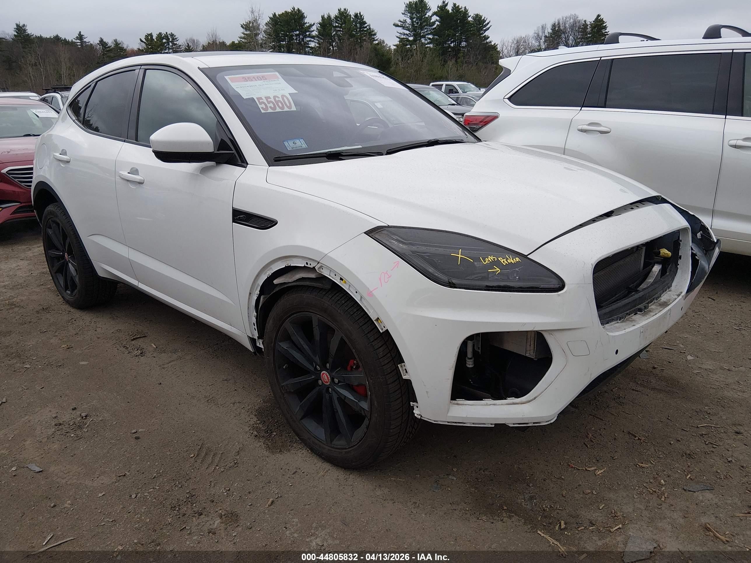 2021 Jaguar E-Pace 300 Sport, VIN SADF12GX9M1021679 — Перед