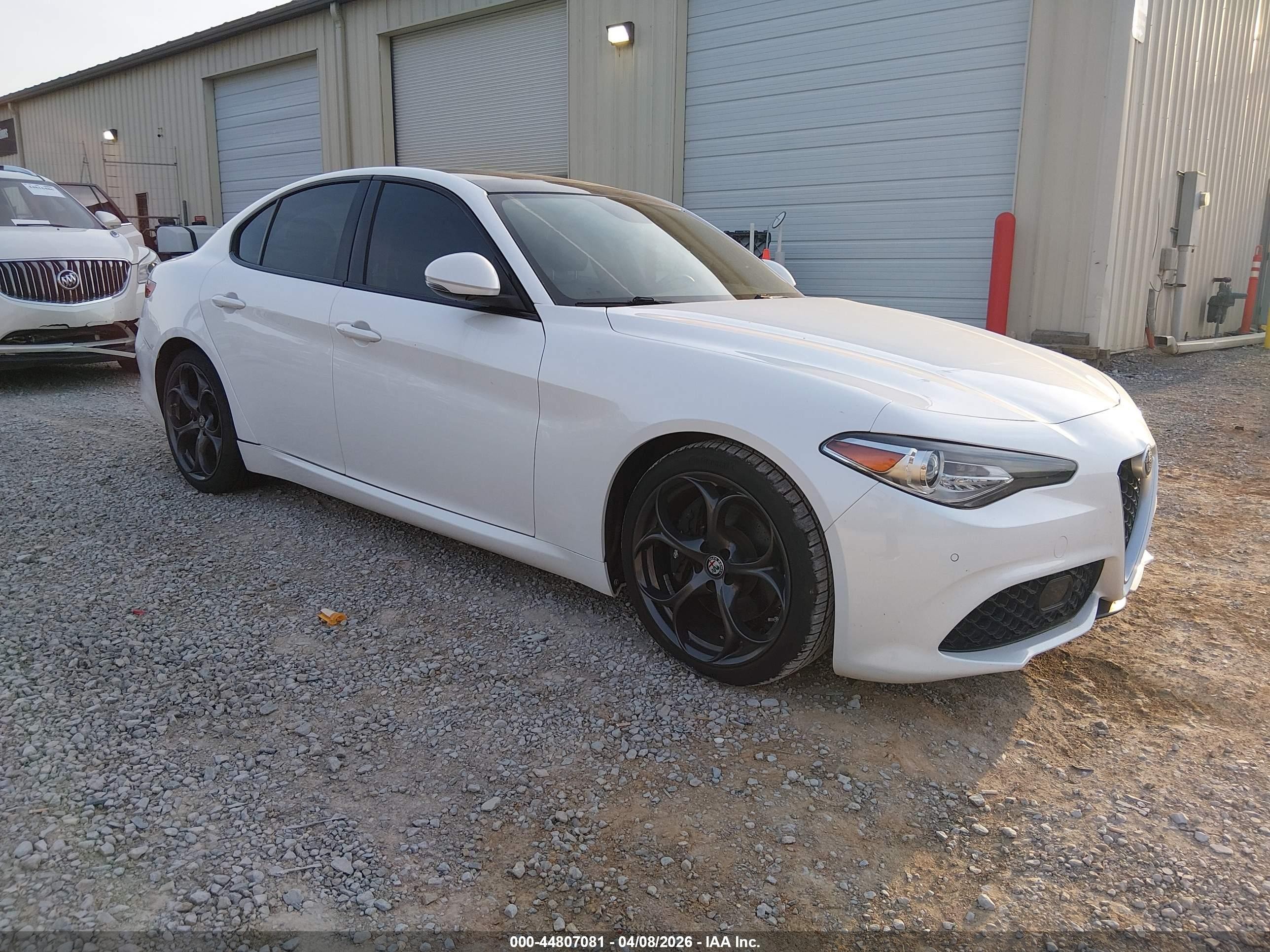 2017 Alfa Romeo Giulia Ti, VIN ZARFAECN8H7544332 — Электрика
