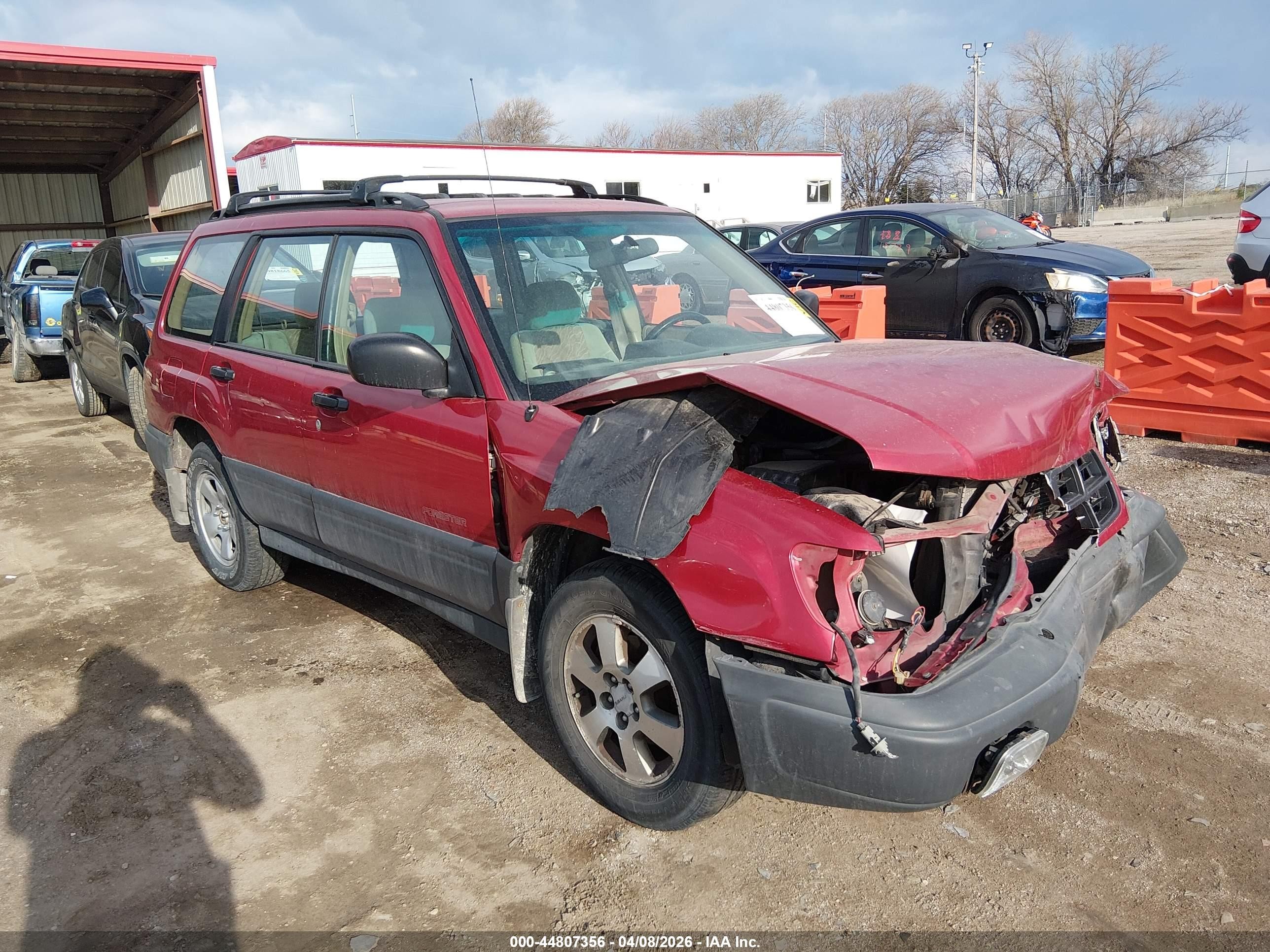1998 Subaru Forester L, VIN JF1SF6359WH761322 — Front end