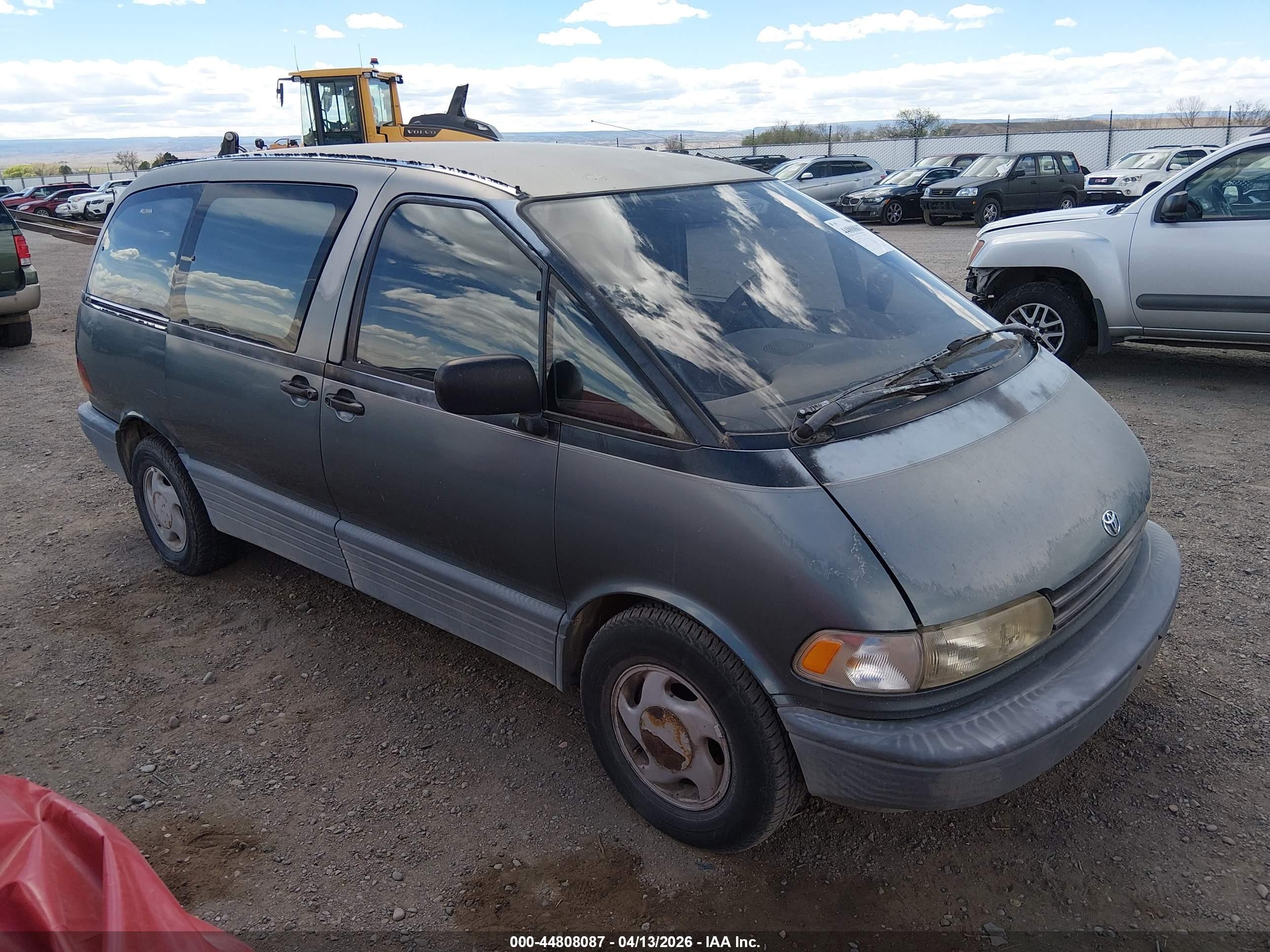 1991 Toyota Previa, VIN JT3AC11R8M0036477 — Rear end
