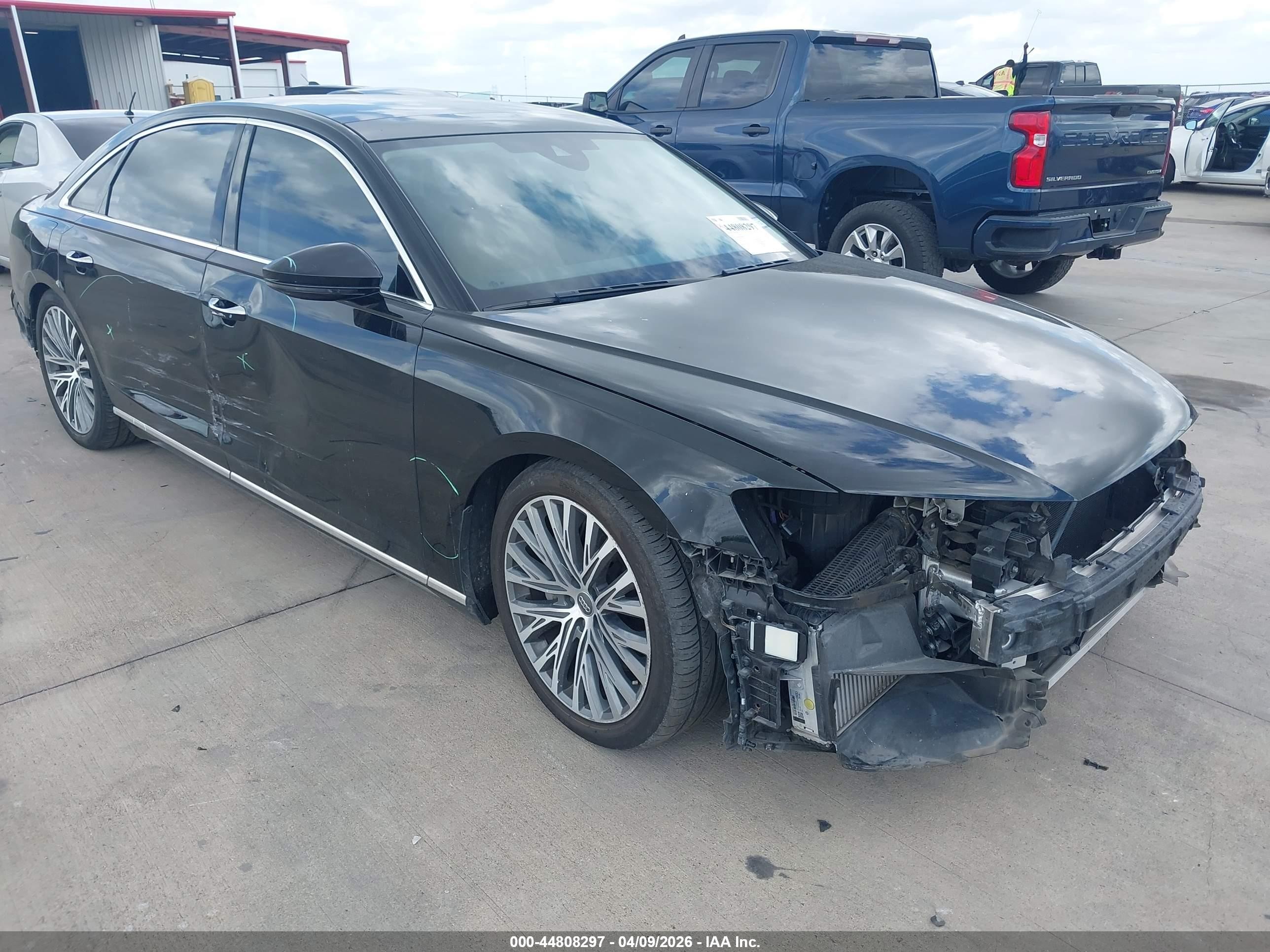 2019 Audi A8, VIN WAU8DAF83KN007117 — По всему кузову
