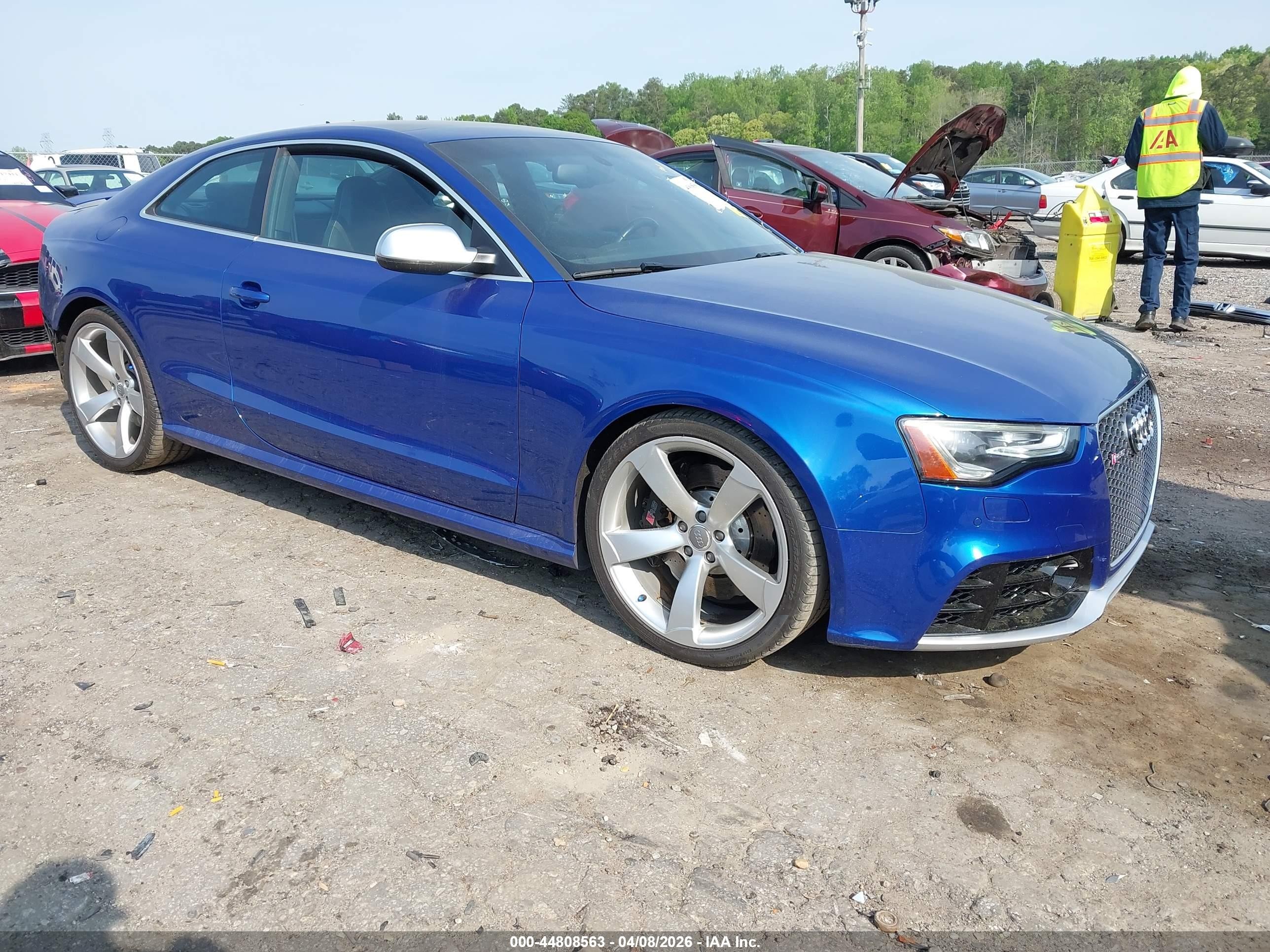 2013 Audi RS 5, VIN WUAC6AFRXDA900981 — Rear end