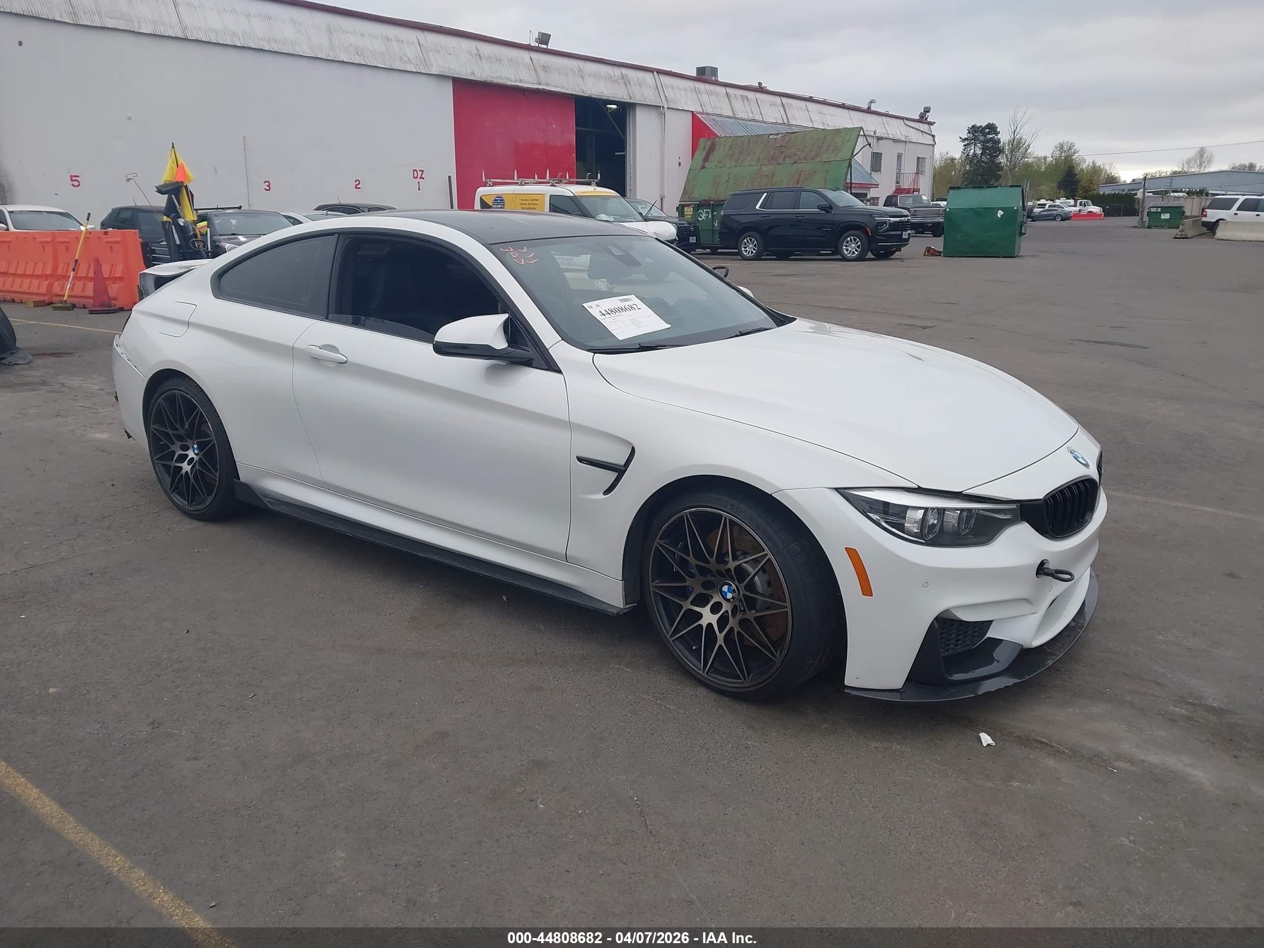 2019 BMW M4, VIN WBS4Y9C55KAG67757 — Rear end