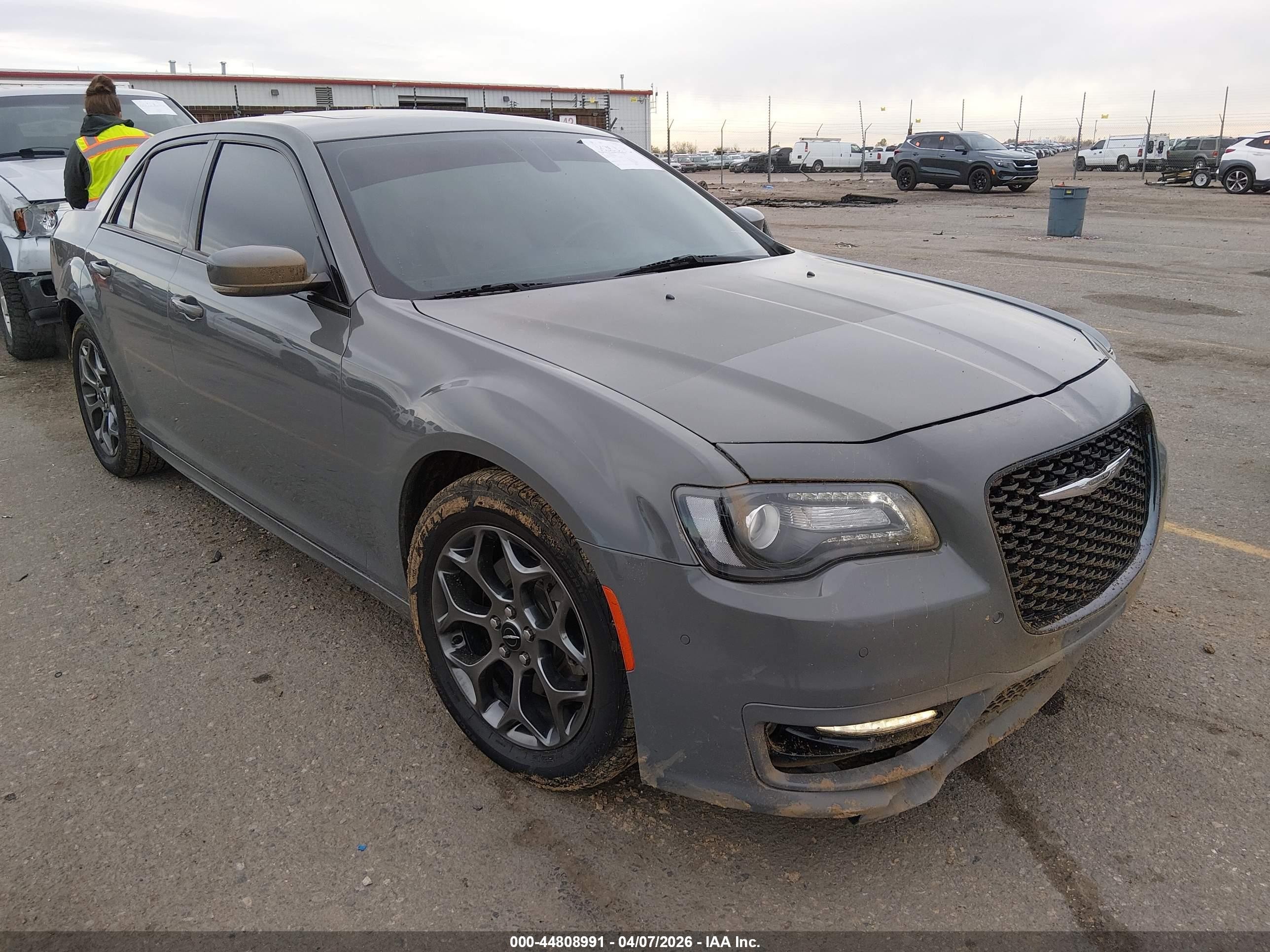 2017 Chrysler 300 S, VIN 2C3CCAGG5HH588731 — По всему кузову
