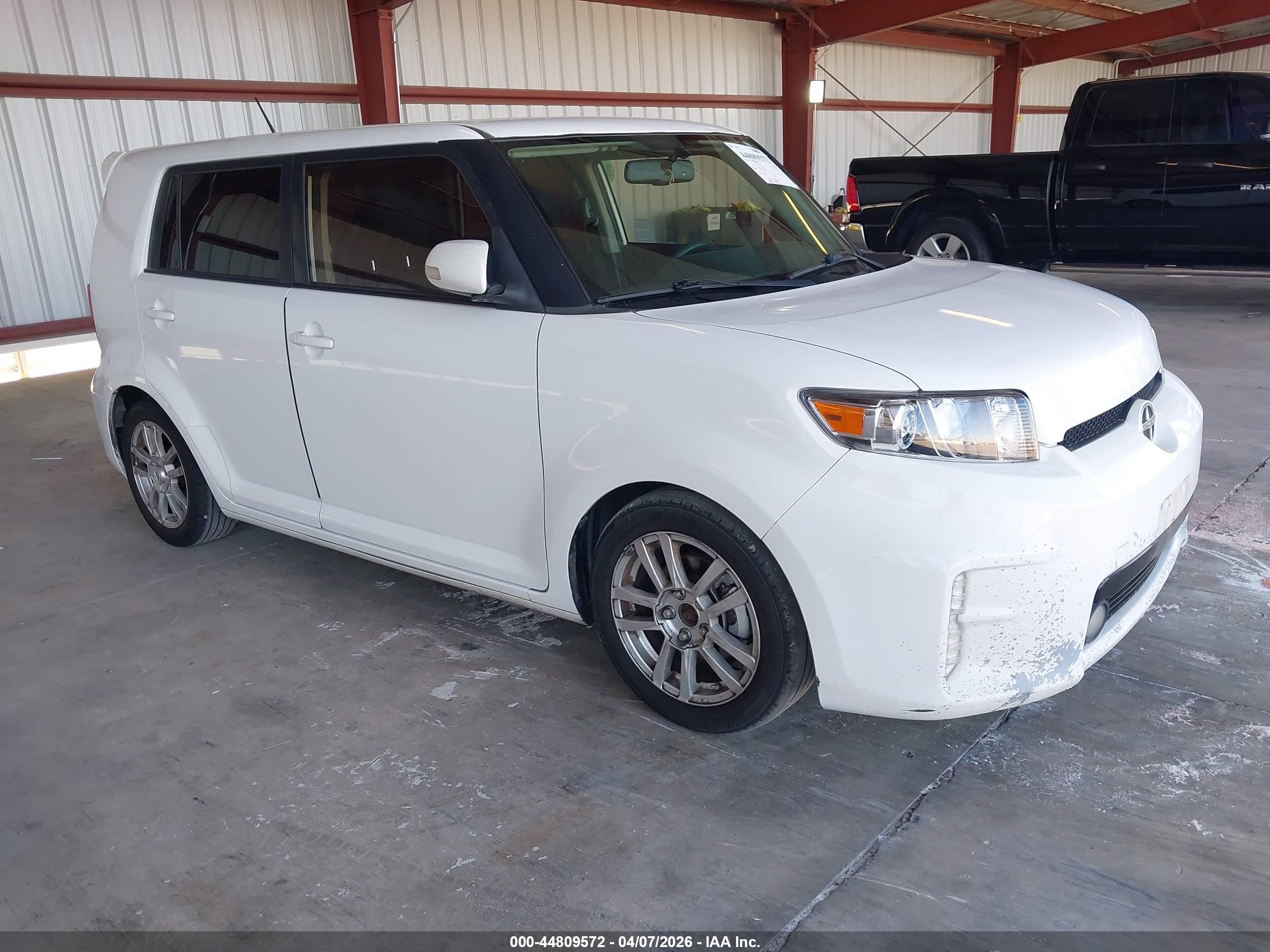 2014 Scion xB, VIN JTLZE4FEXEJ049764 — Rear end