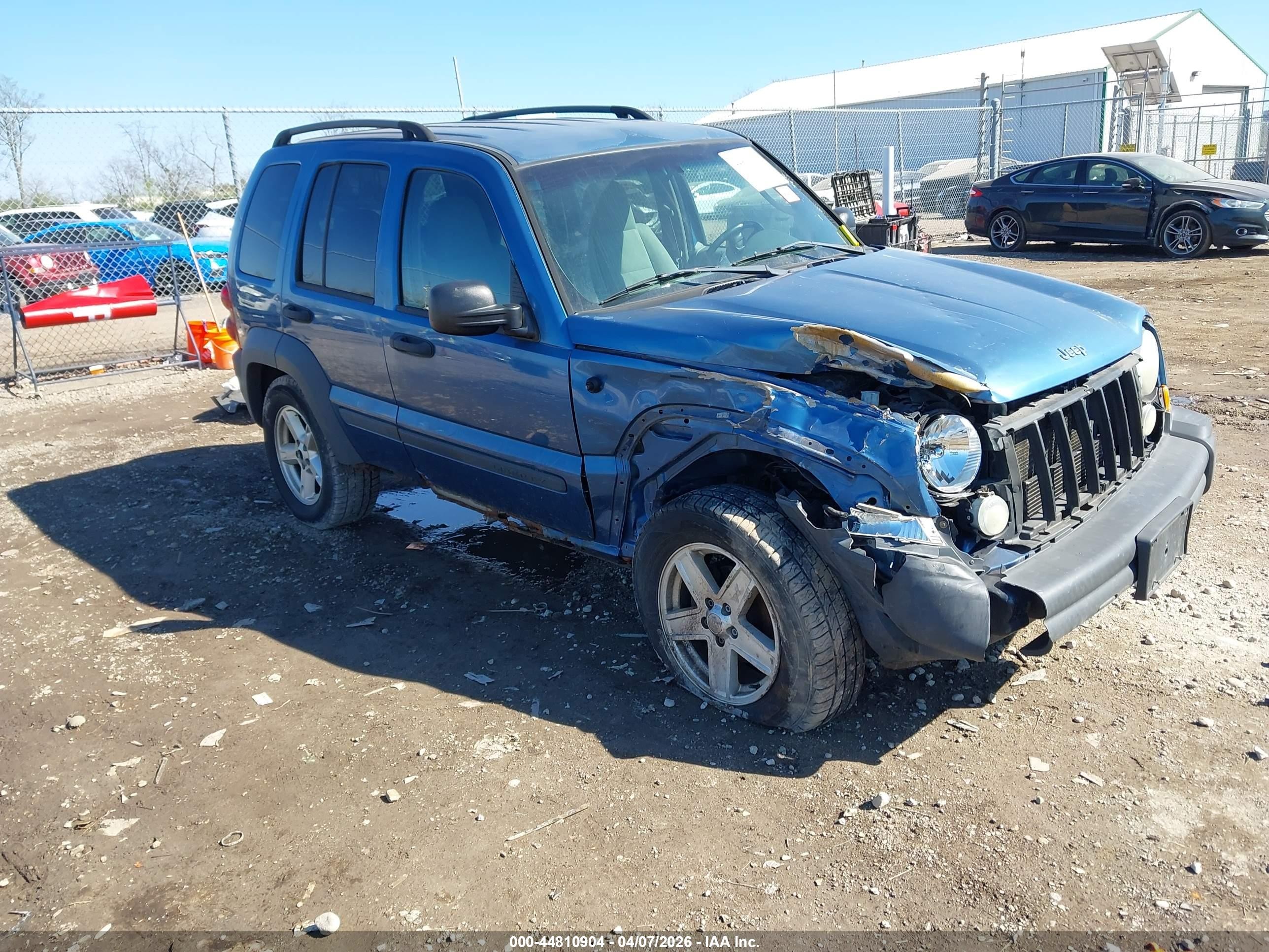 2006 Jeep Liberty Sport, VIN 1J4GL48K66W288657 — Front end