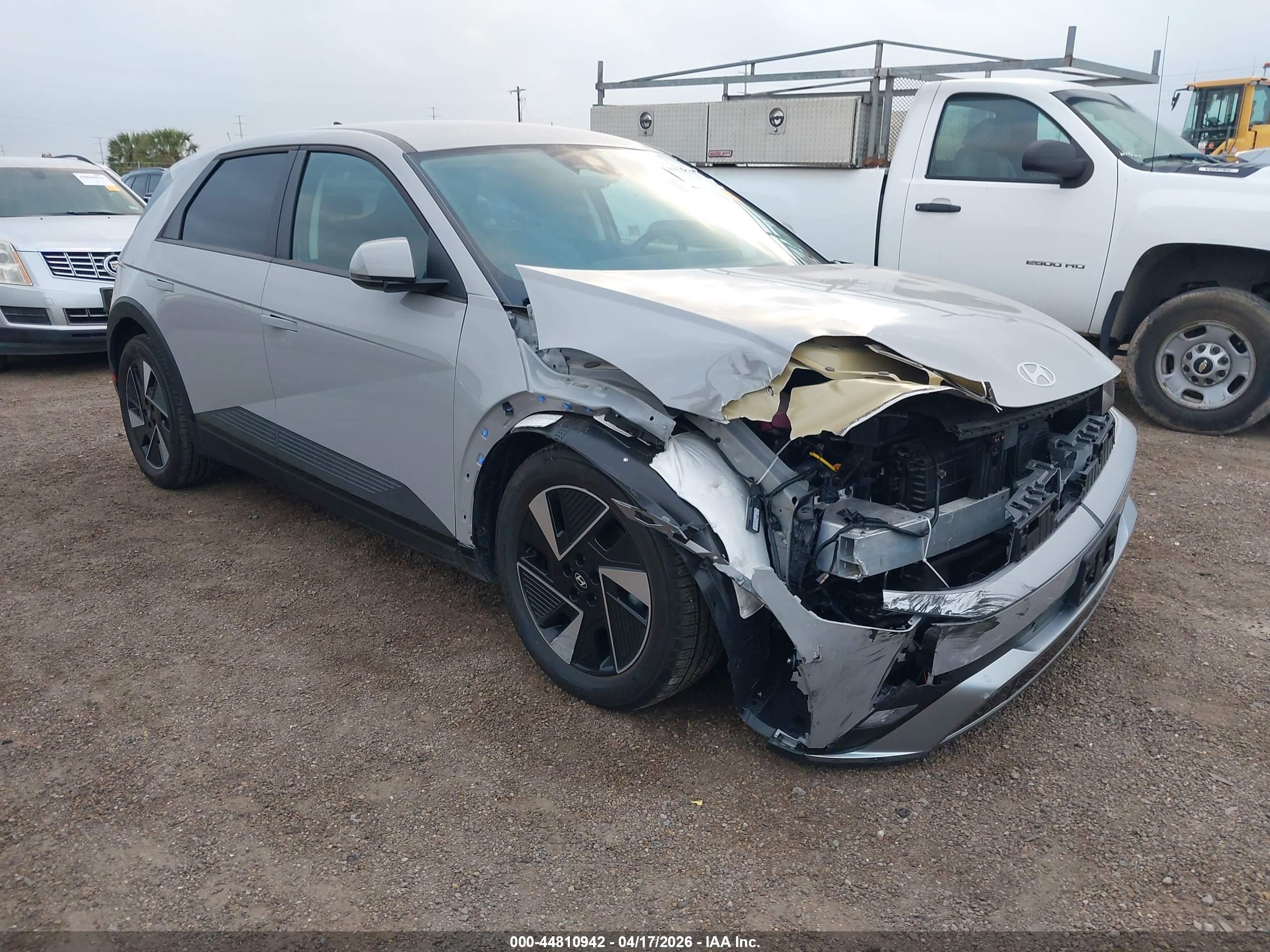 2026 Hyundai Ioniq 5 SEL, VIN 7YAKN4DA5TY041243 — Front end