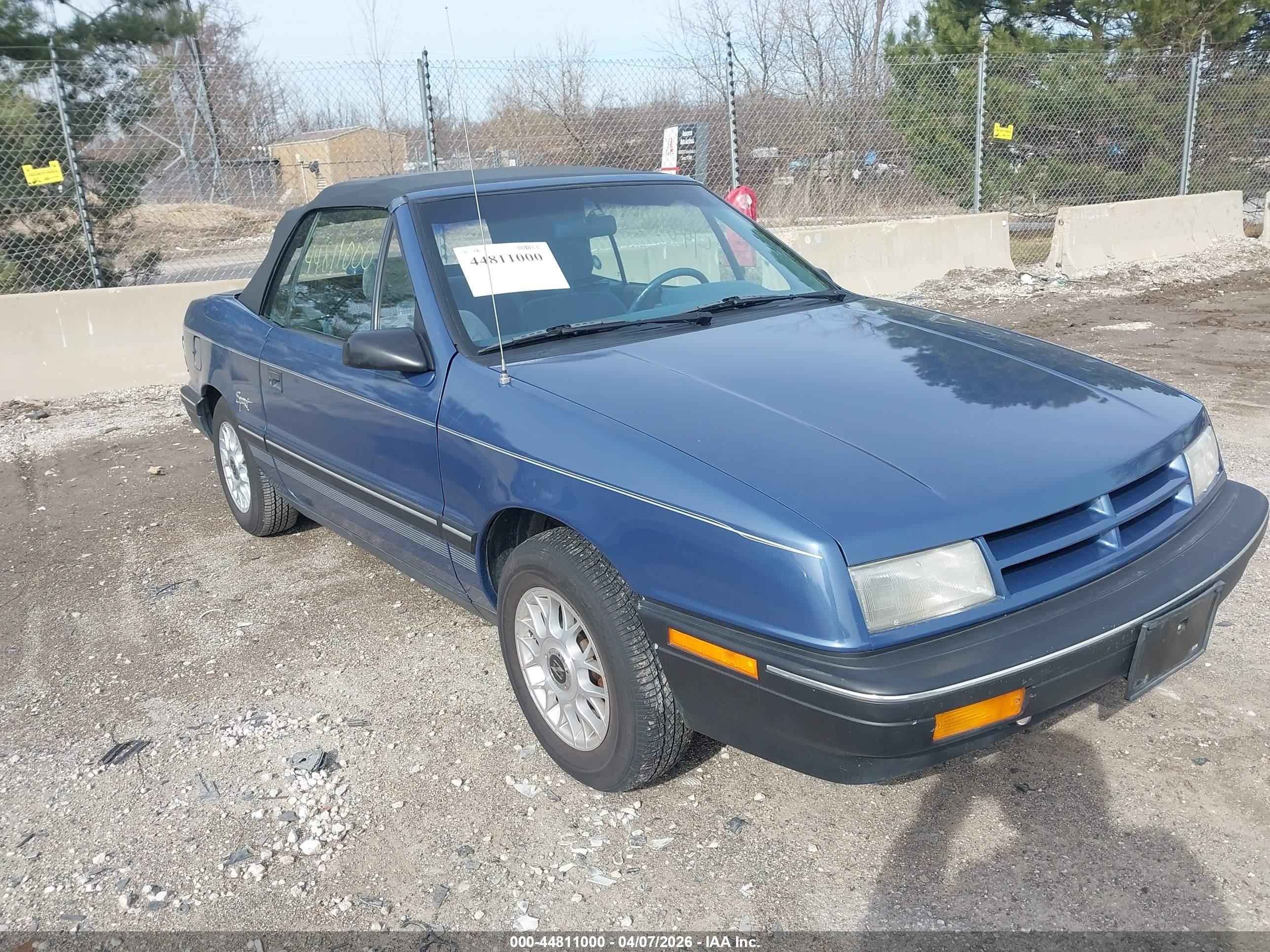 1991 Dodge Shadow, VIN 3B3XP45K2MT586142 — Normal wear