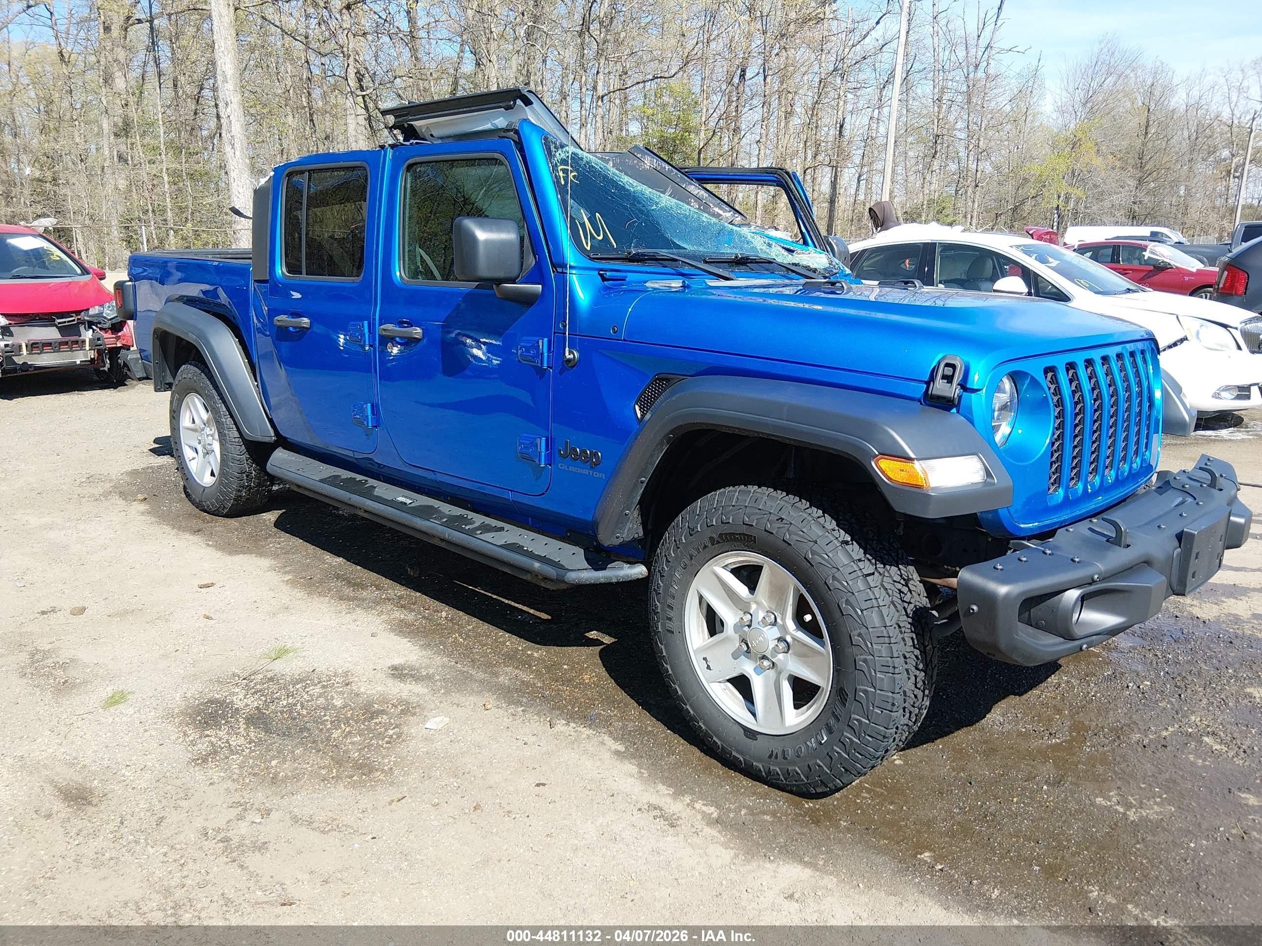 2020 Jeep Gladiator Sport S, VIN 1C6HJTAG0LL154831 — Roof