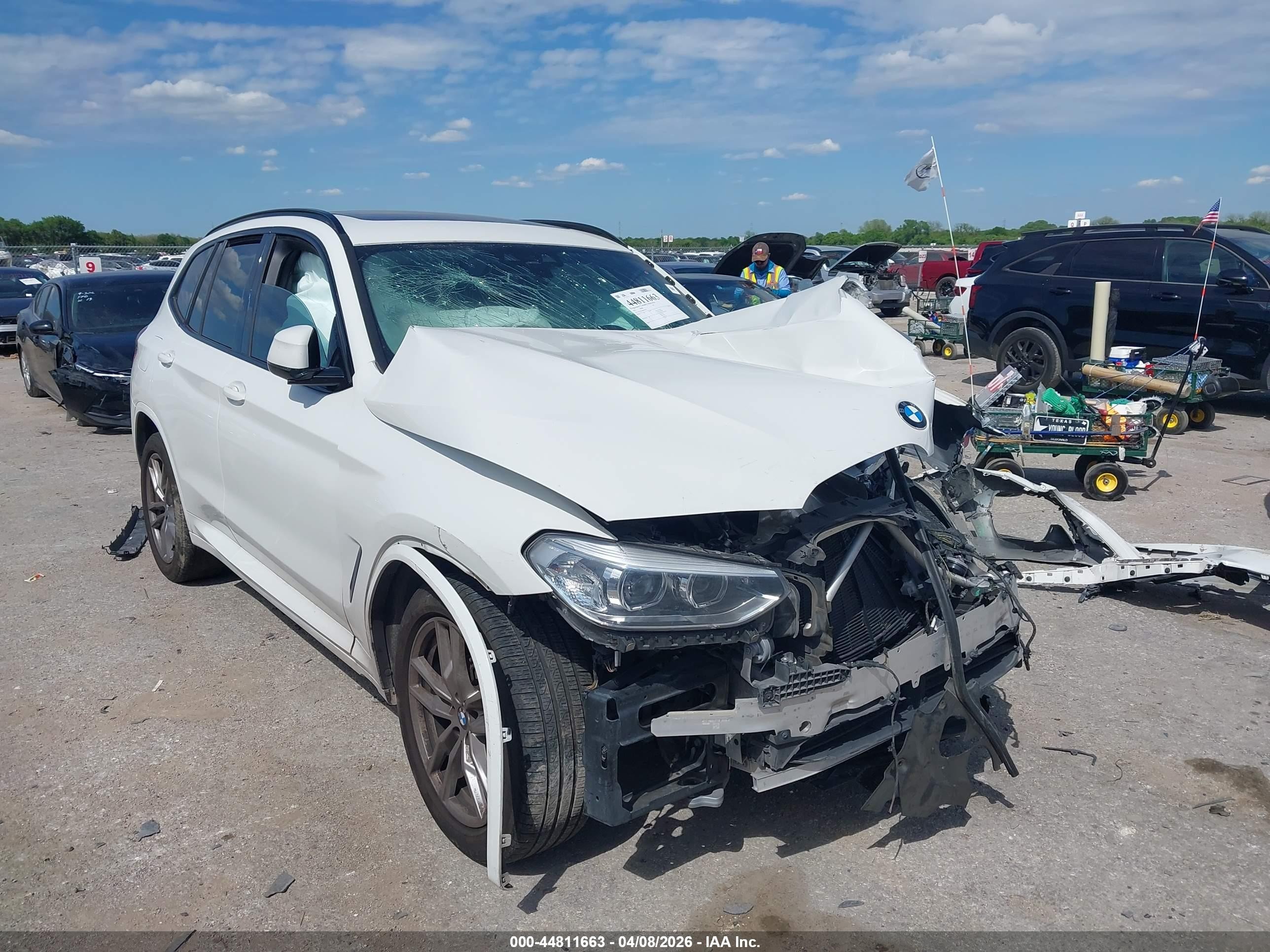 2021 BMW X3 sDrive30i, VIN 5UXTY3C08M9G79747 — Front end