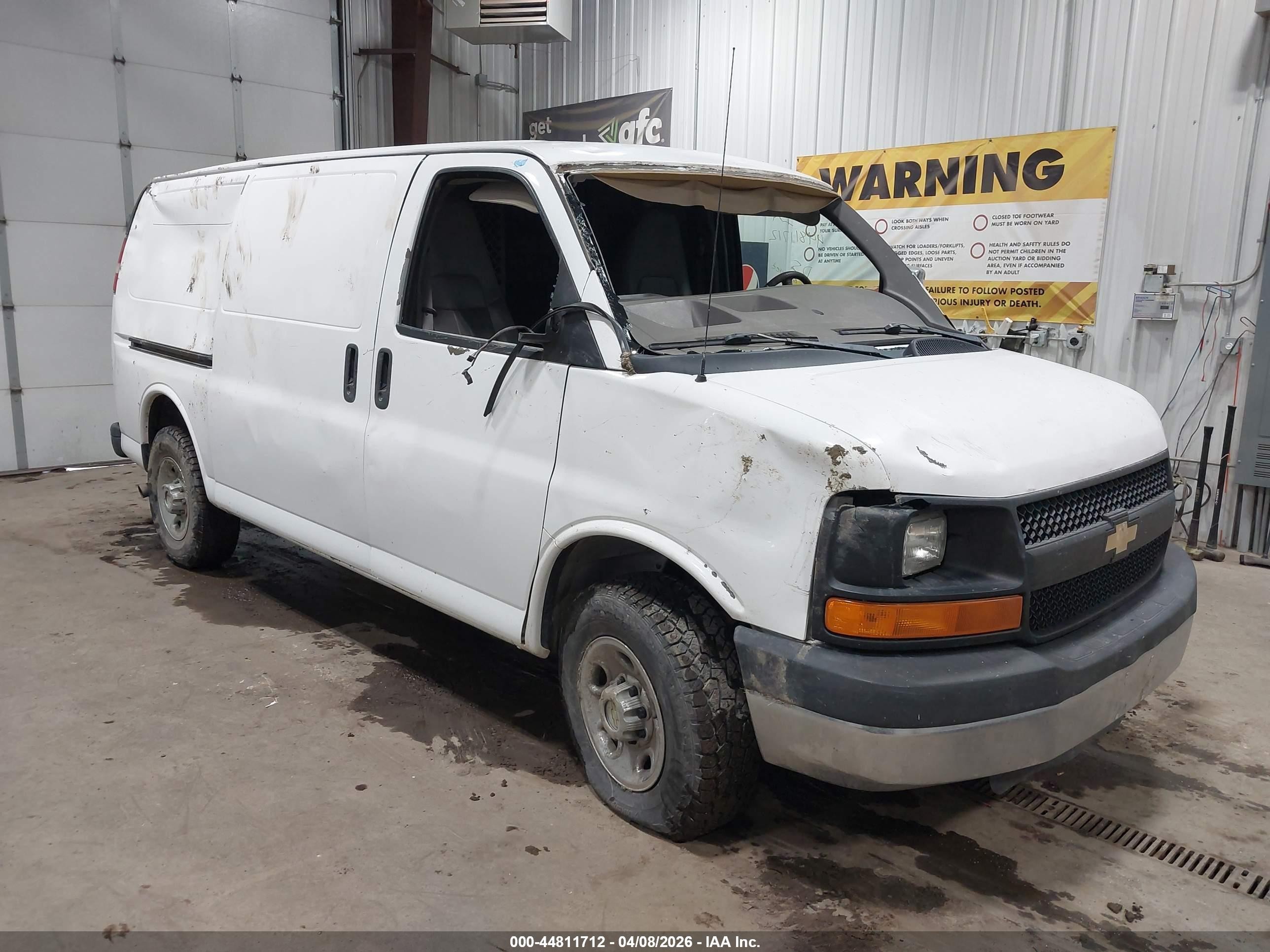 2010 Chevrolet Express 3500, VIN 1GC2GTBG6A1177034 — Rollover
