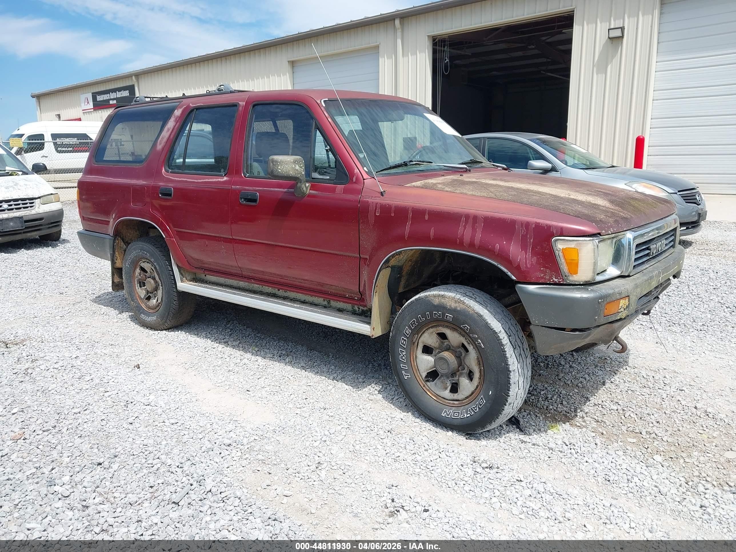 1990 Toyota 4Runner, VIN JT3RN37W0L0000920 — Side