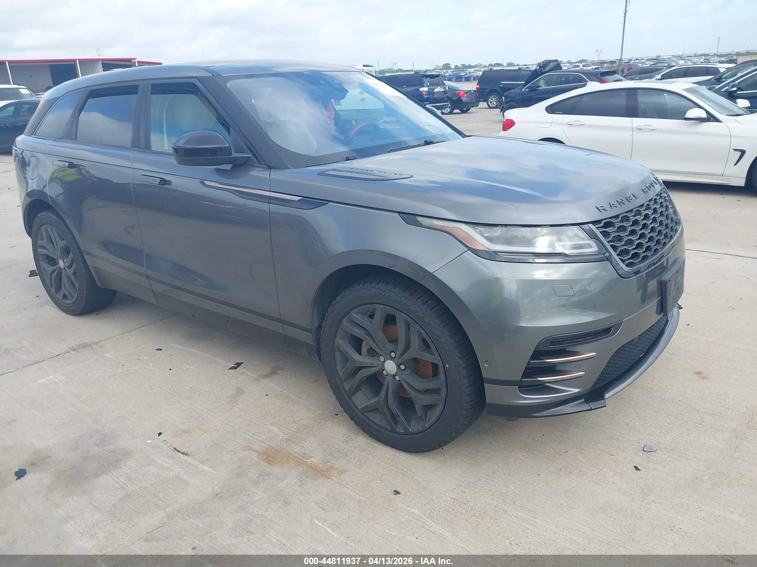 2019 Land Rover Range Rover Velar R-Dynamic SE, VIN SALYL2EX0KA228033 — Vandalism