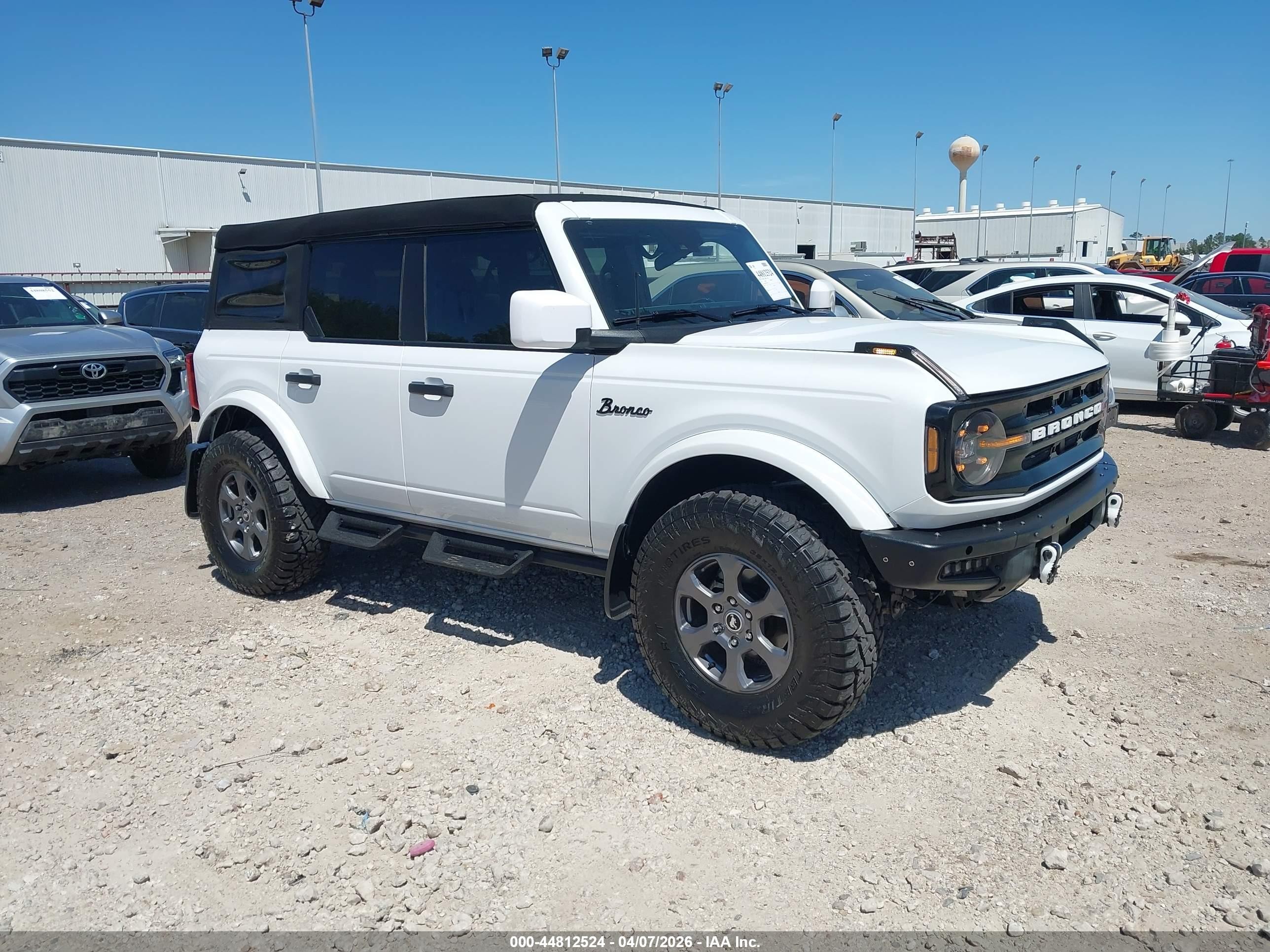 2023 Ford Bronco Big Bend, VIN 1FMDE5BH2PLB19935 — Normal wear