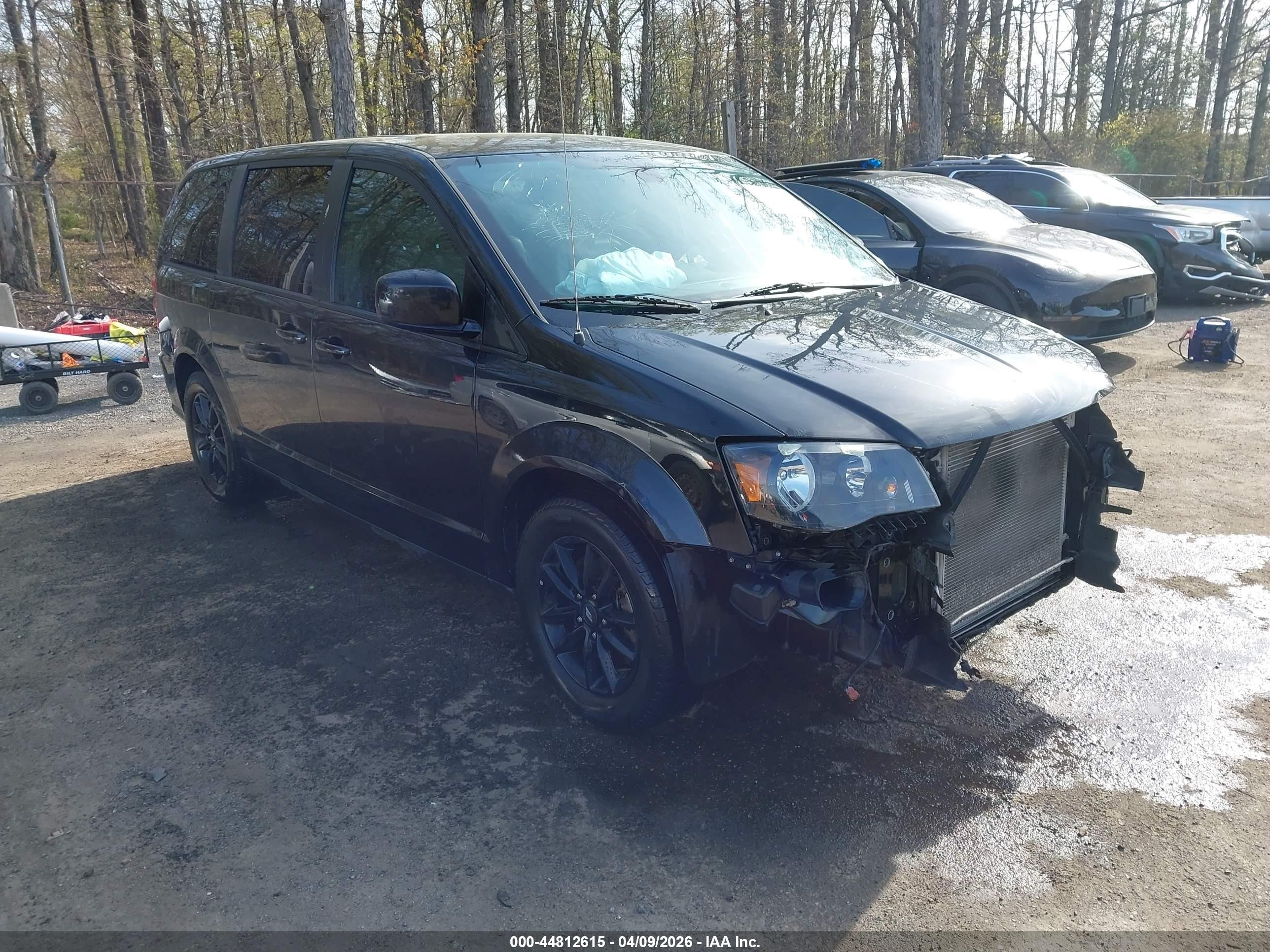 2020 Dodge Grand Caravan GT, VIN 2C4RDGEG9LR204428 — Front end