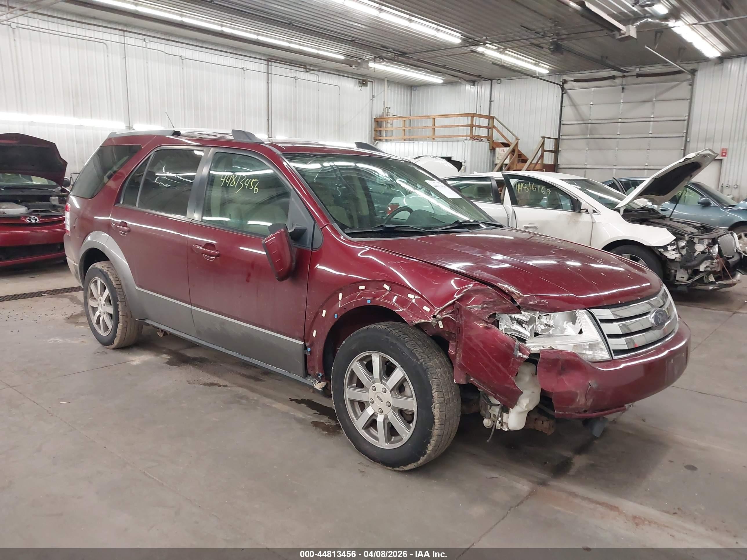 2008 Ford Taurus X SEL, VIN 1FMDK02W38GA09920 — Front end