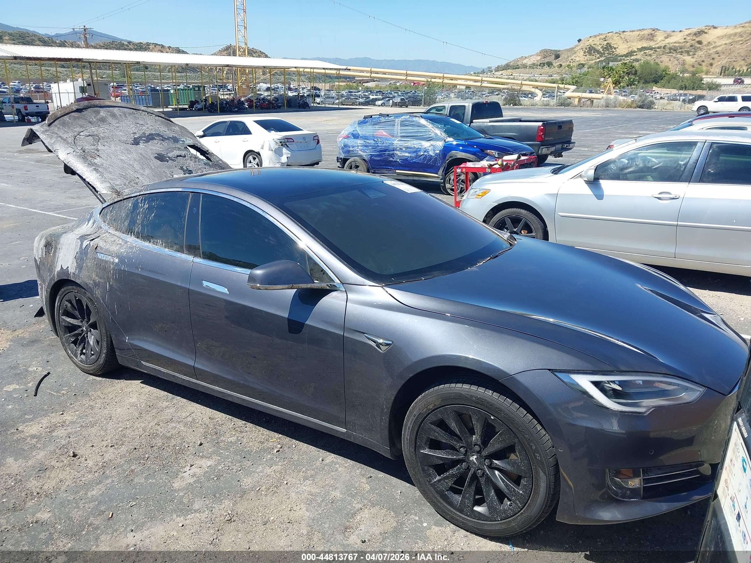 2018 Tesla Model S 75D, VIN 5YJSA1E2XJF276047 — Burn