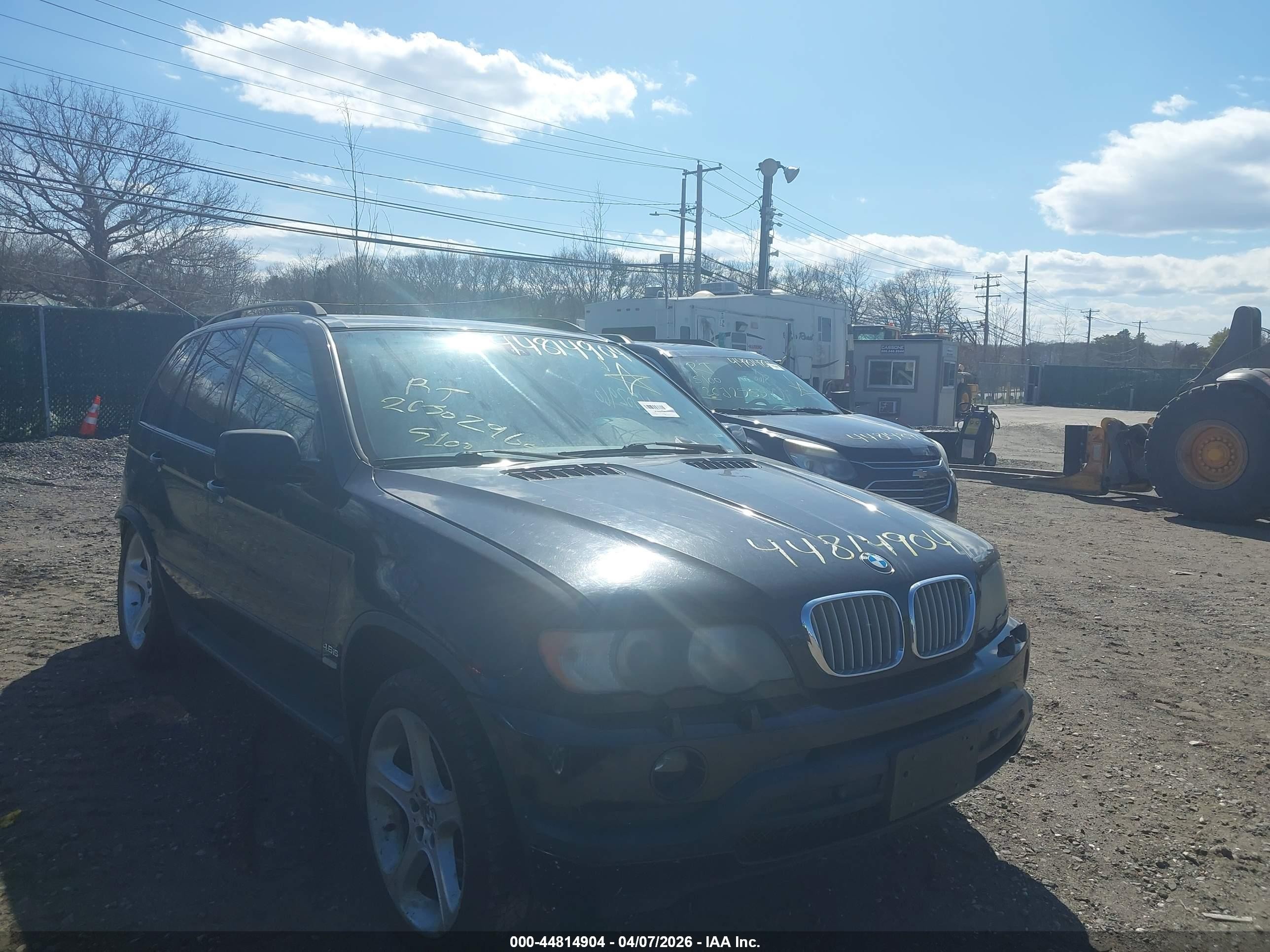 2002 BMW X5 4.6is, VIN 5UXFB93502LN79457 — Зад