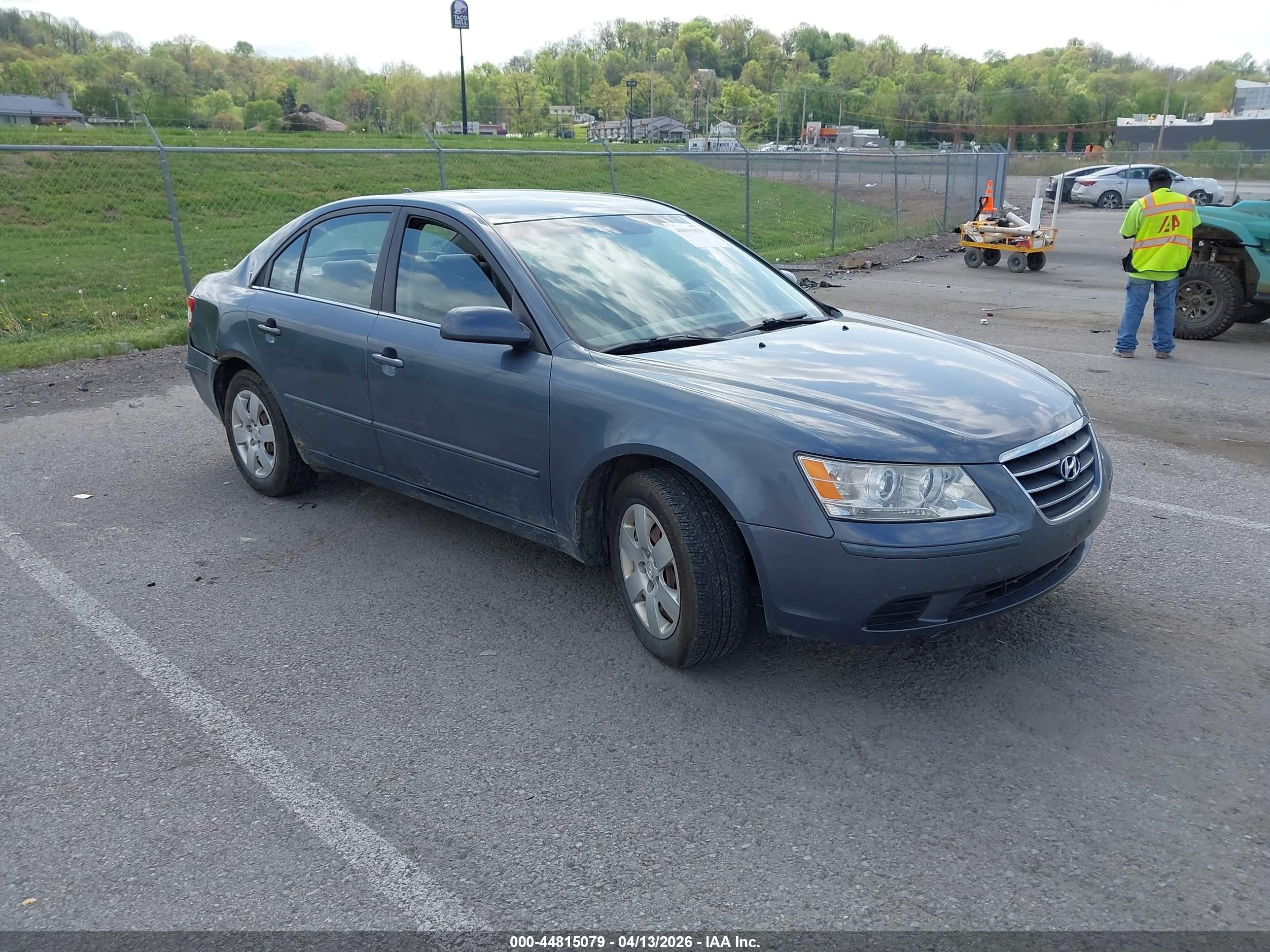 2010 Hyundai Sonata GLS, VIN 5NPET4AC0AH620414 — Rear end