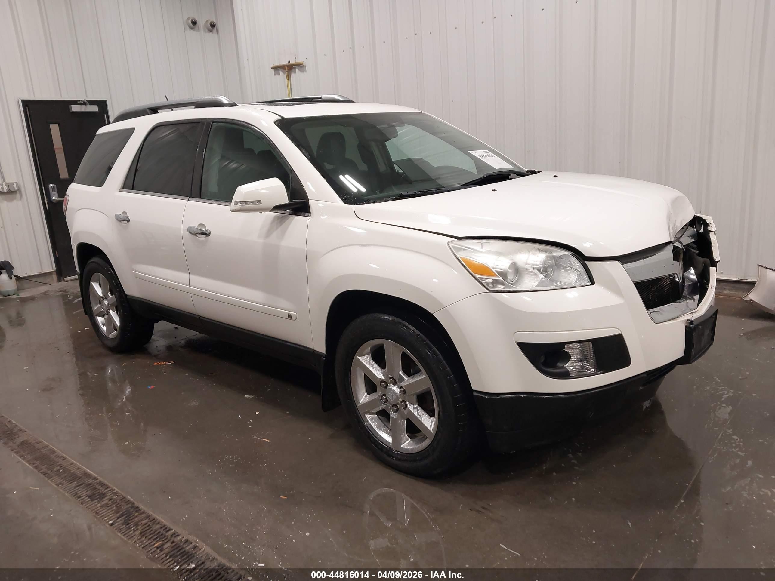 2008 Saturn Outlook XR, VIN 5GZEV33738J289784 — Front end