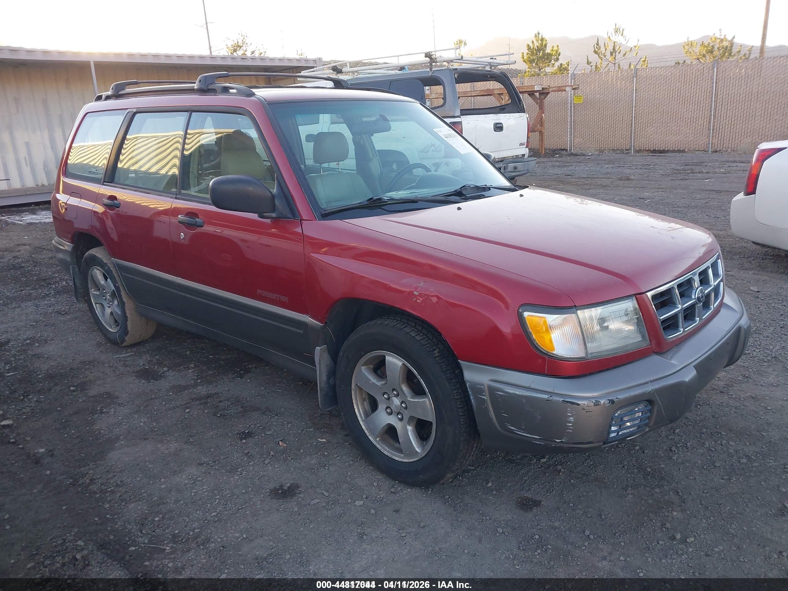 2000 Subaru Forester S, VIN JF1SF6552YH711510 — Зад