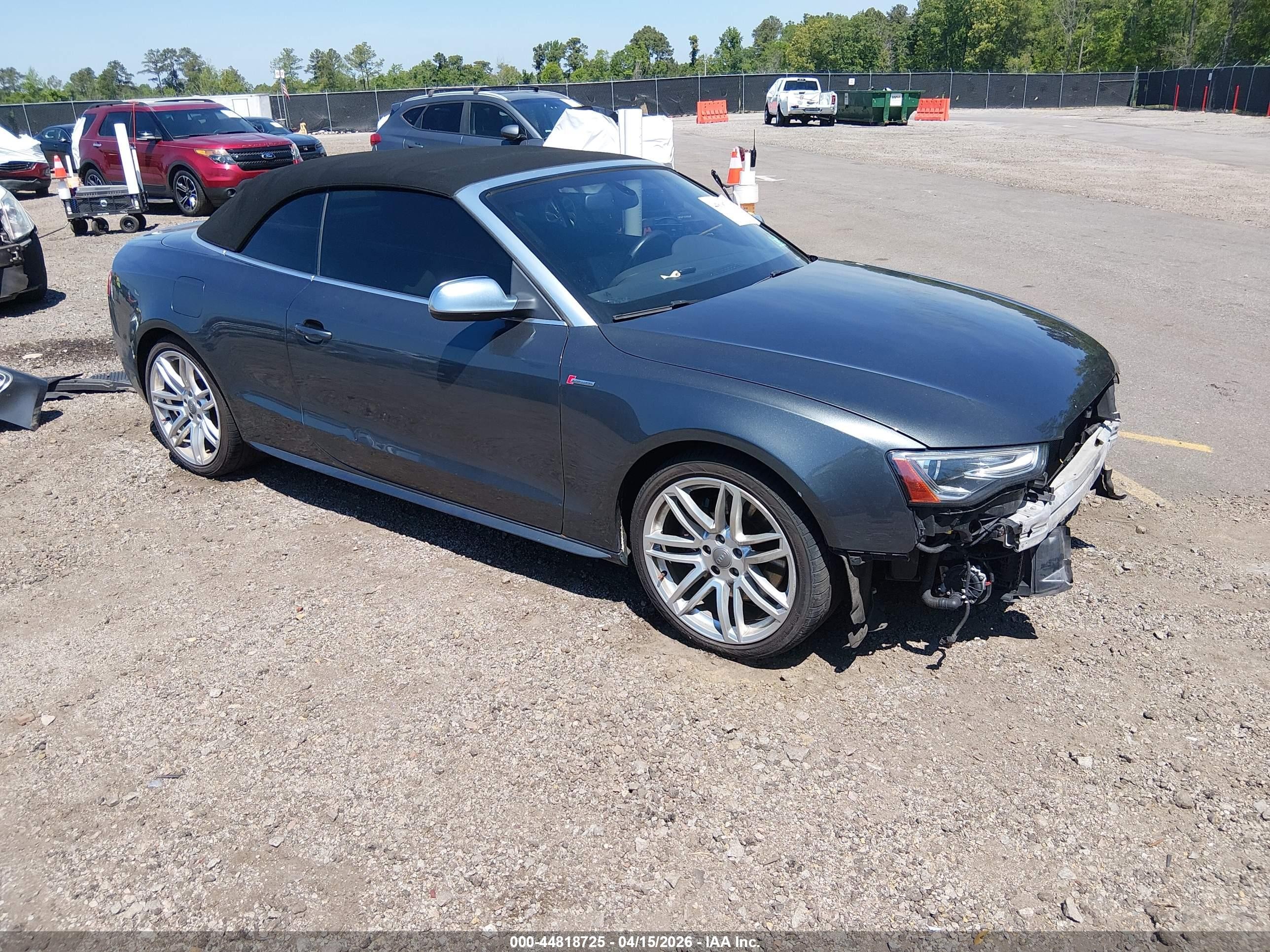 2015 Audi S5 Premium Plus, VIN WAUCGAFH2FN010968 — Перед