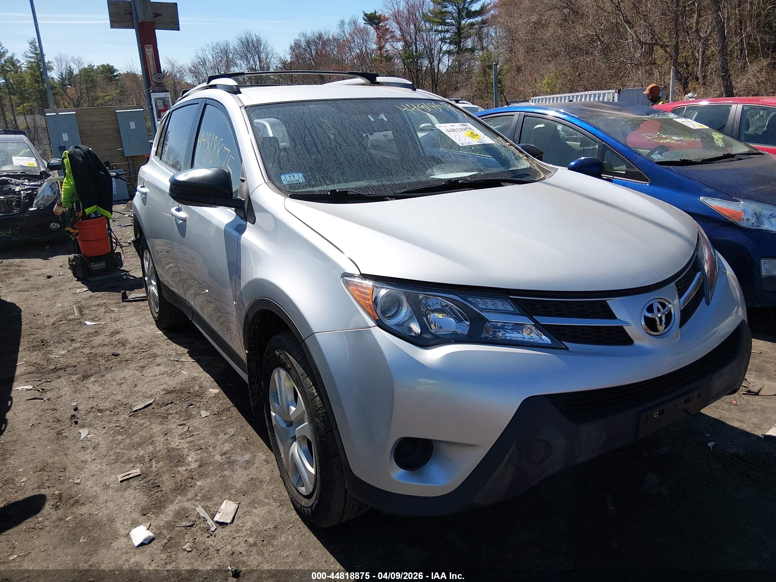 2013 Toyota RAV4 LE, VIN JTMBFREV0DD011983 — Rear end