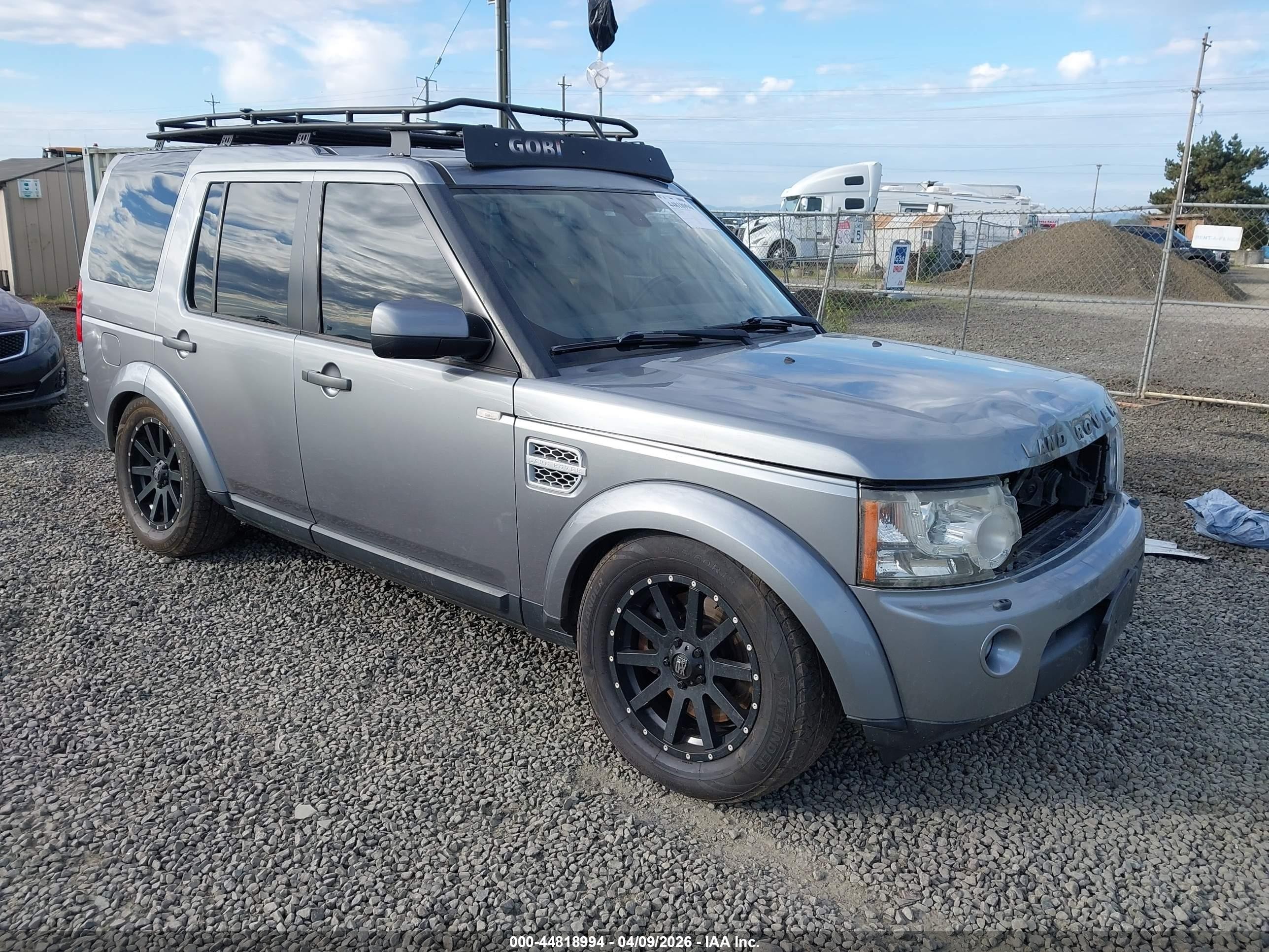 2011 Land Rover LR4 HSE, VIN SALAG2D42BA593262 — Front end