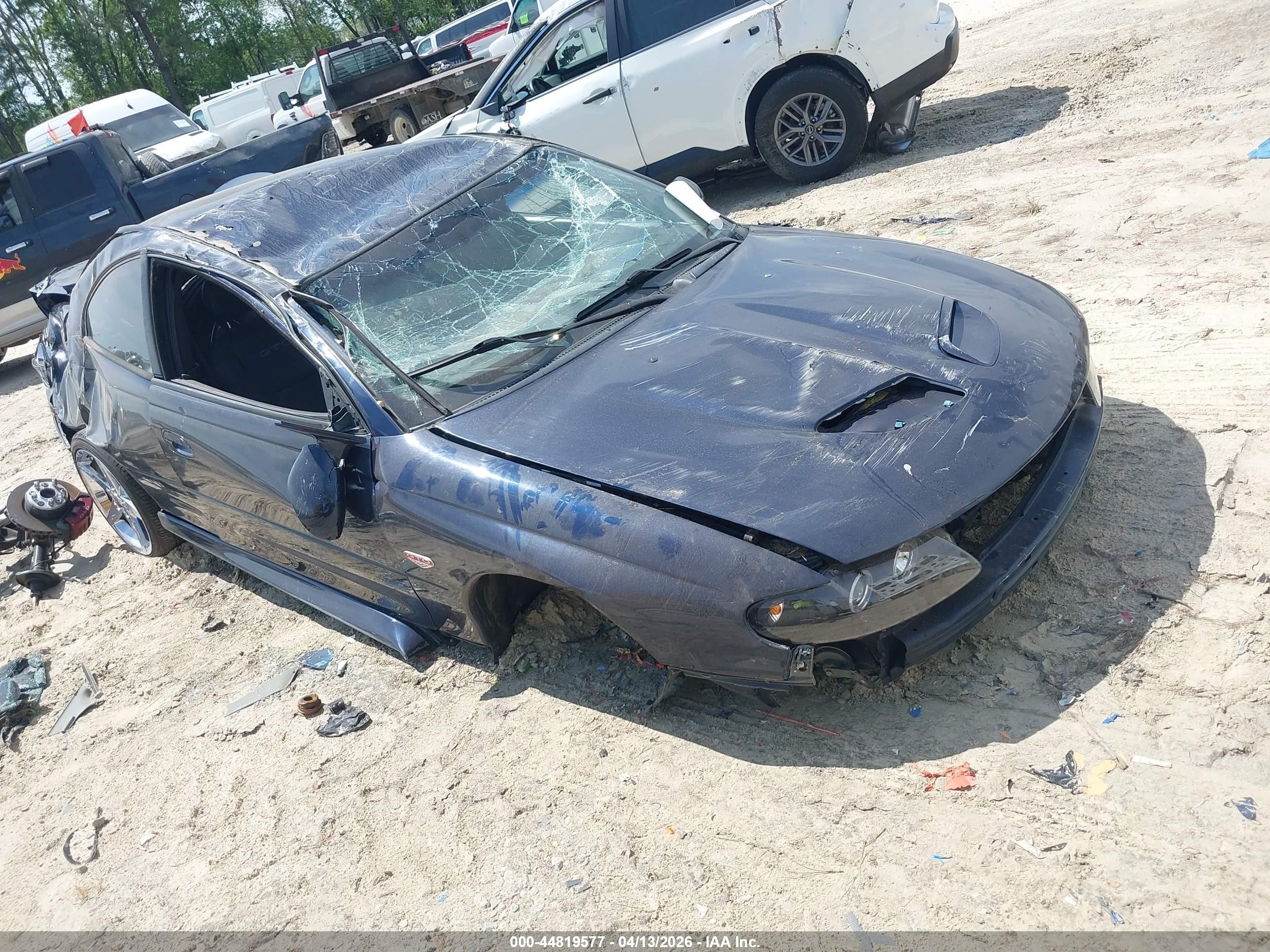 2005 Pontiac GTO, VIN 6G2VX12U75L446389 — Опрокидывание