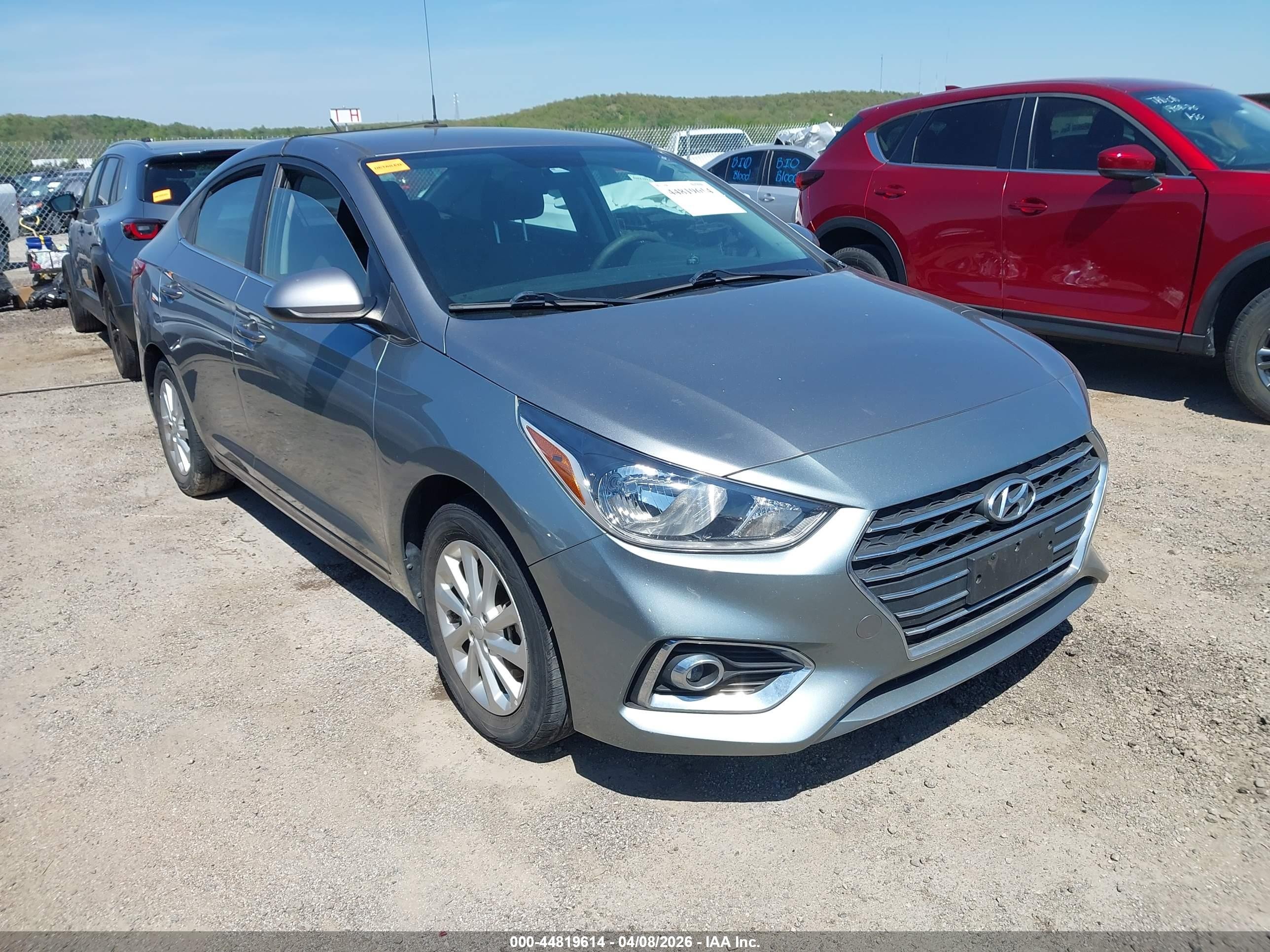 2022 Hyundai Accent SE, VIN 3KPC24A69NE156876 — Side