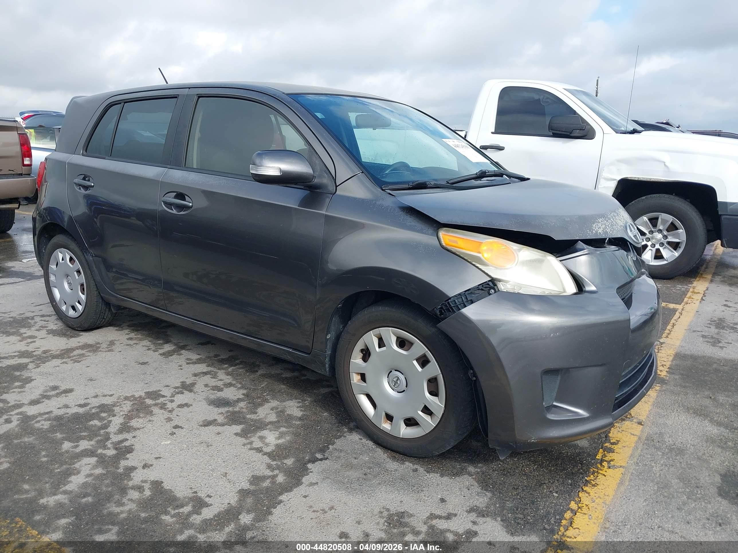 2010 Scion xD, VIN JTKKU4B44AJ054085 — Front end