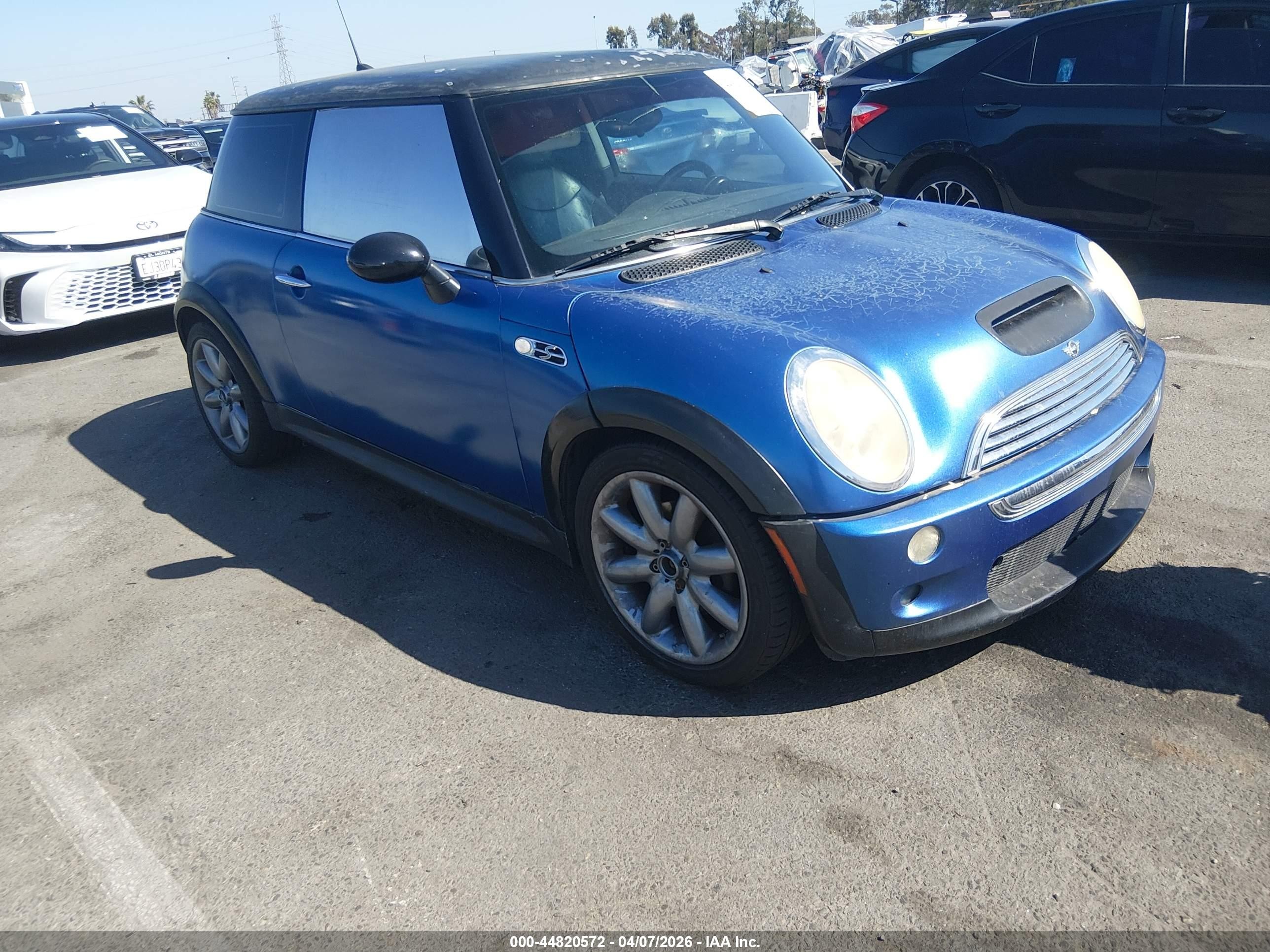 2005 MINI Hardtop S, VIN WMWRE33425TD98617 — Обычный износ