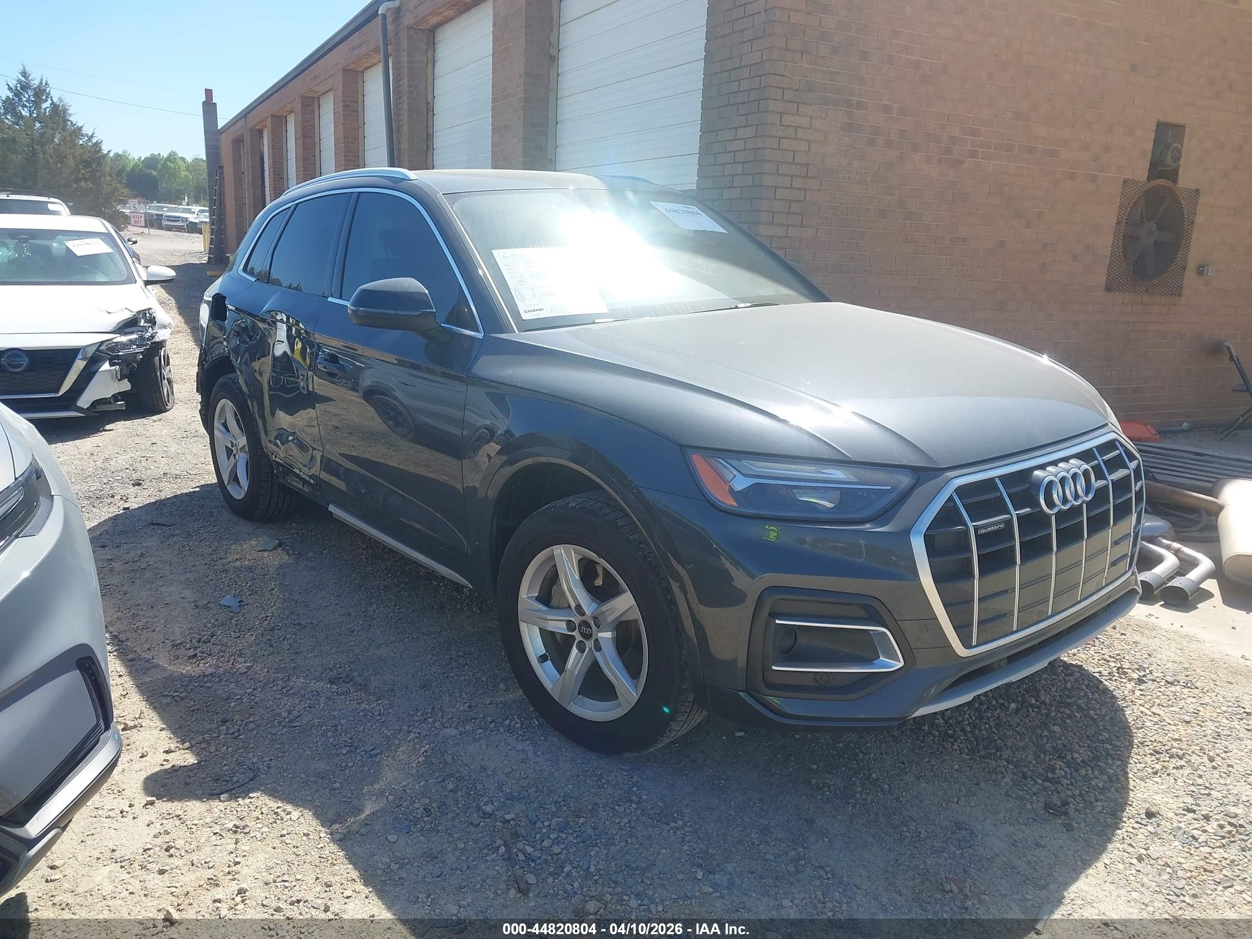 2024 Audi Q5 Premium, VIN WA1ABAFY4R2039543 — Rear end