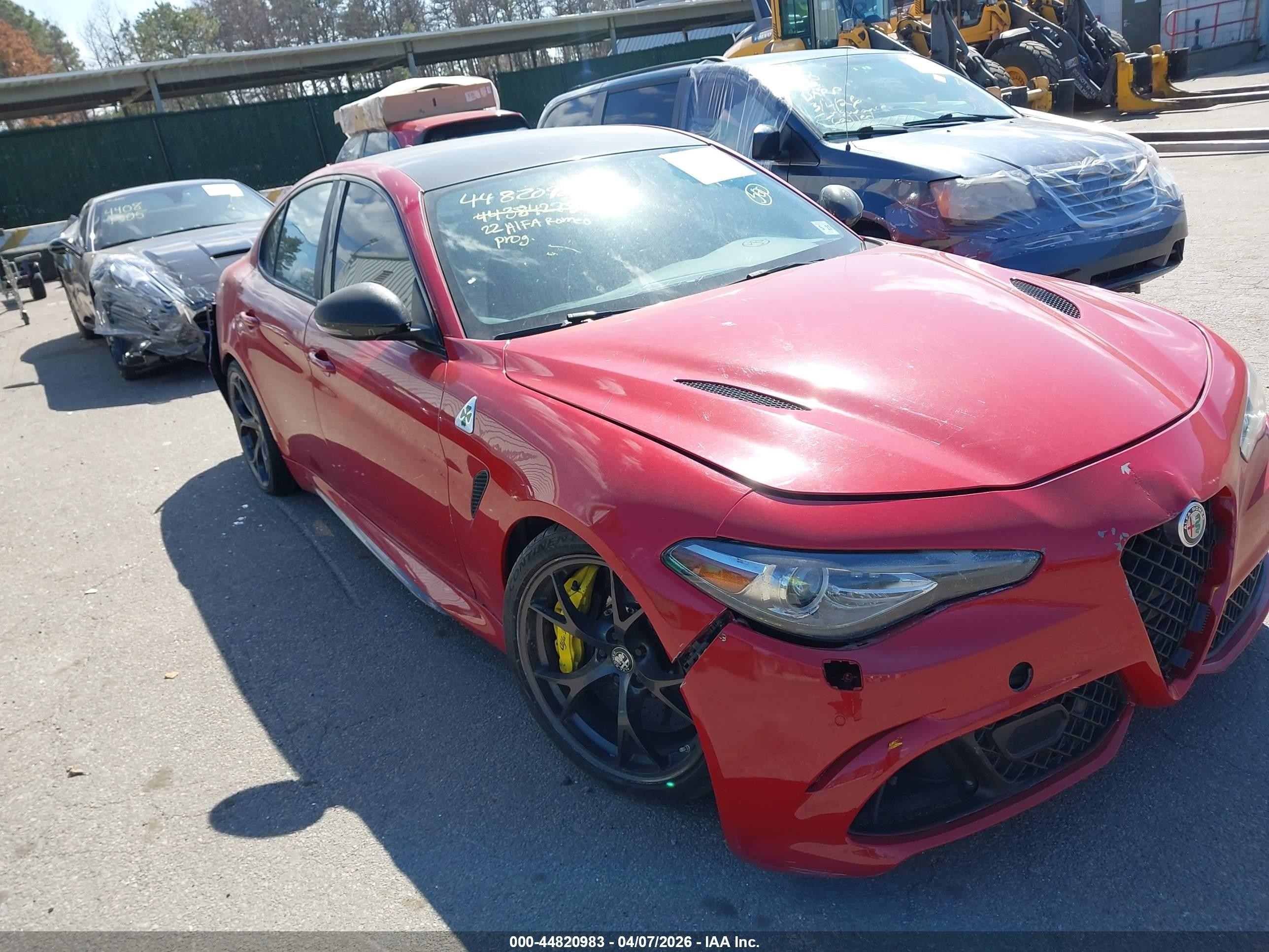 2022 Alfa Romeo Giulia Quadrifoglio, VIN ZARFAMEVXN7659596 — Вода / потоп