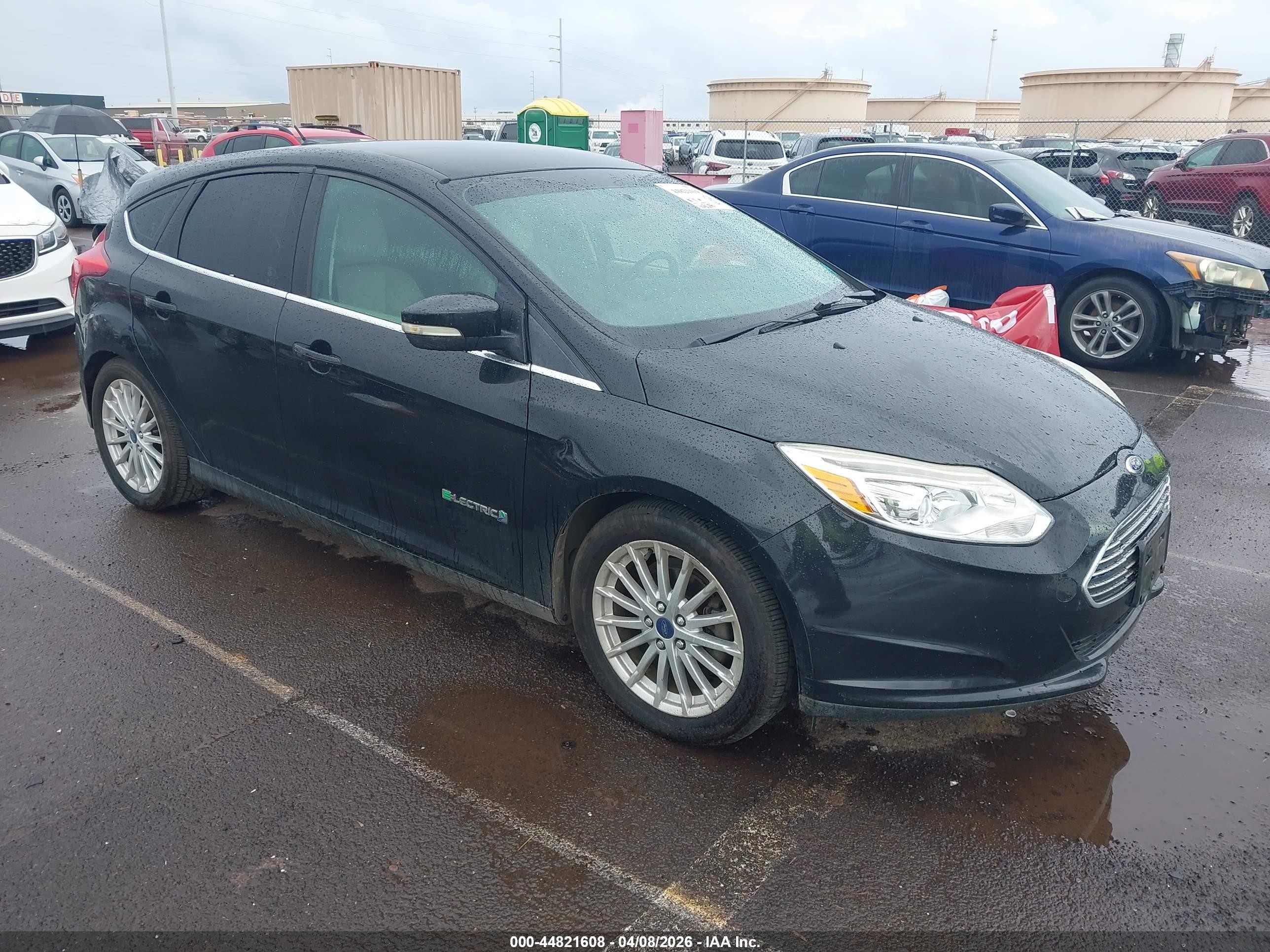 2014 Ford Focus Electric, VIN 1FADP3R45EL363779 — Normal wear